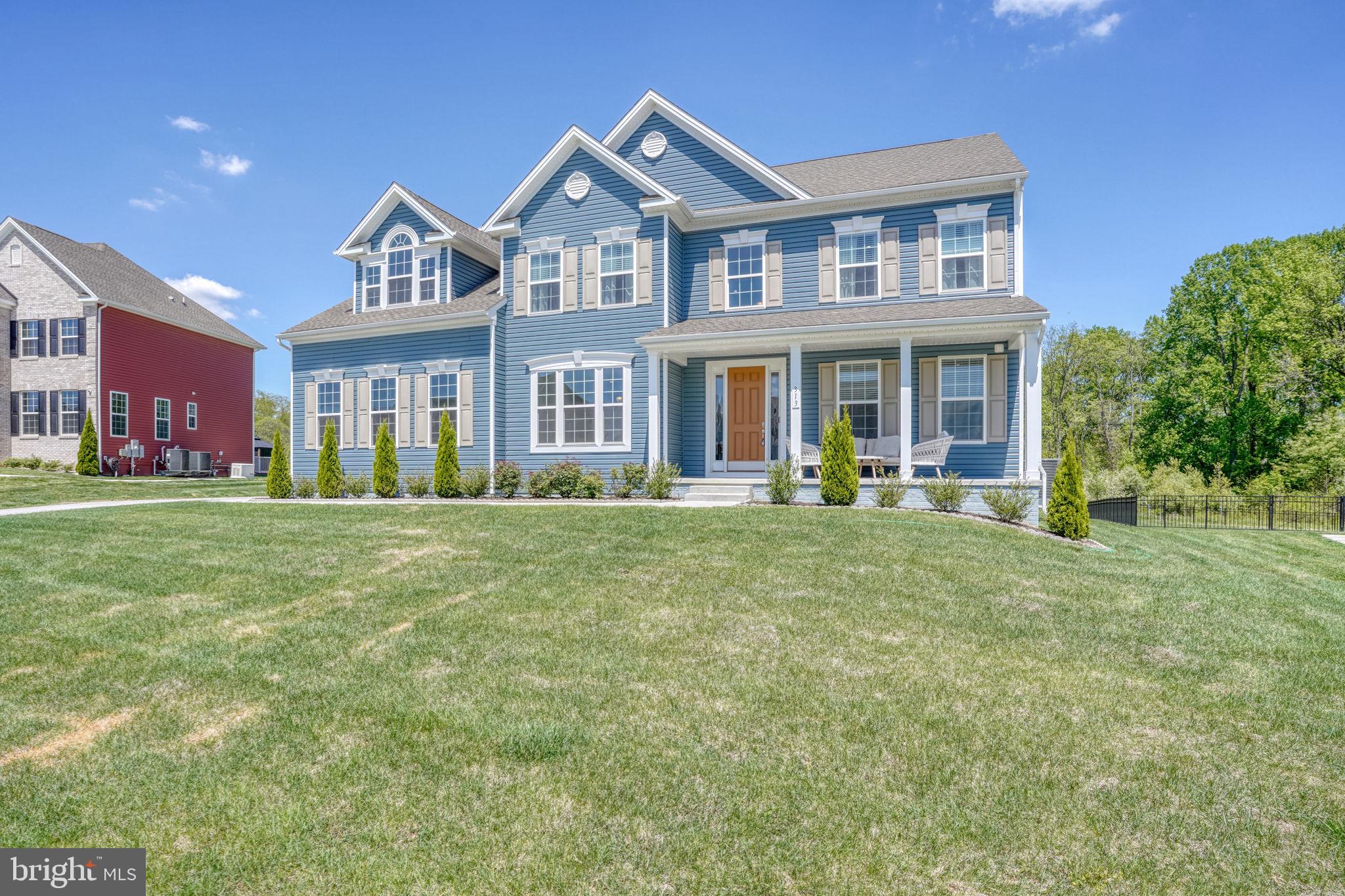 SUMMIT POINTE - Residential