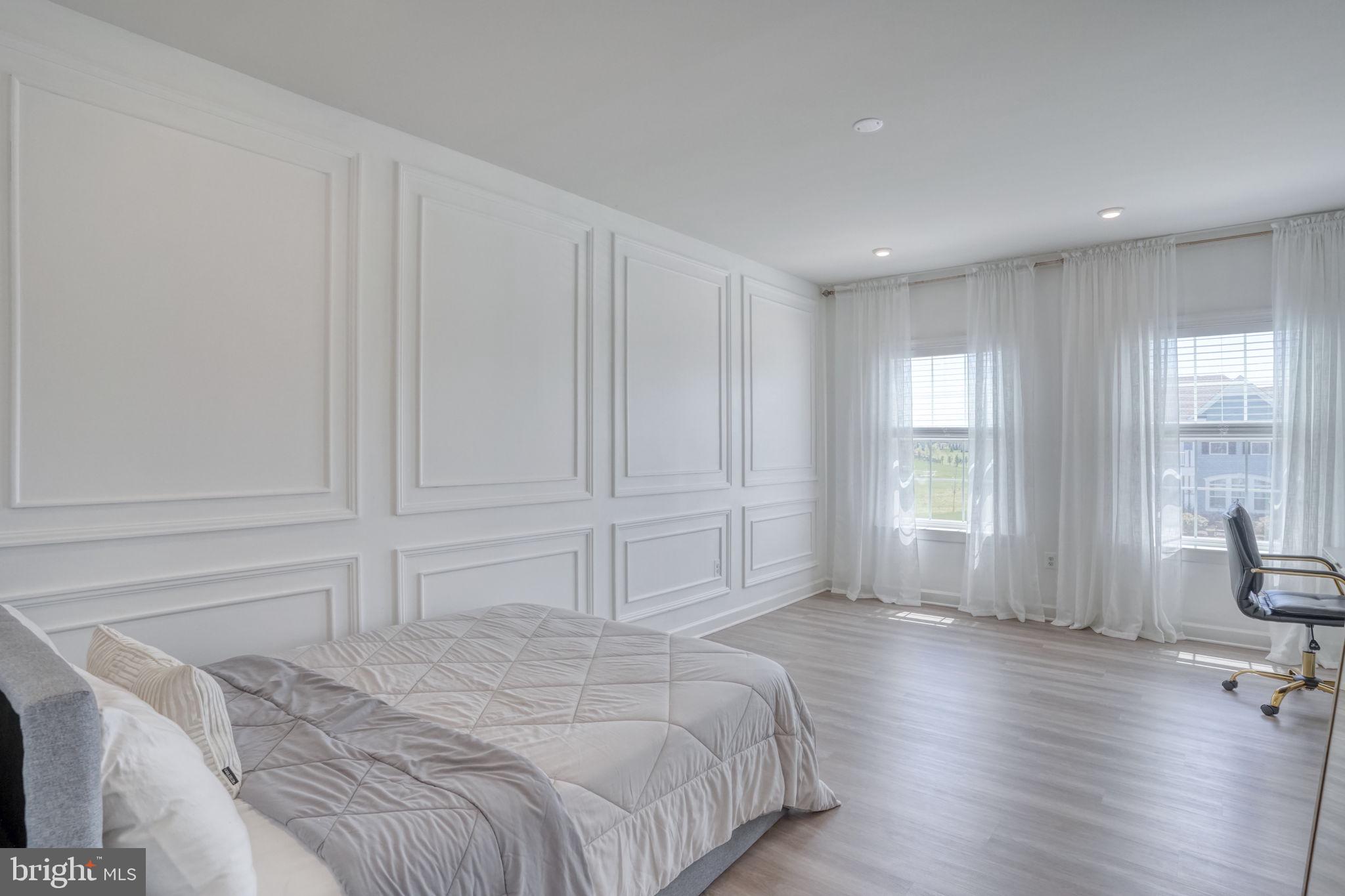 SUMMIT POINTE - Residential