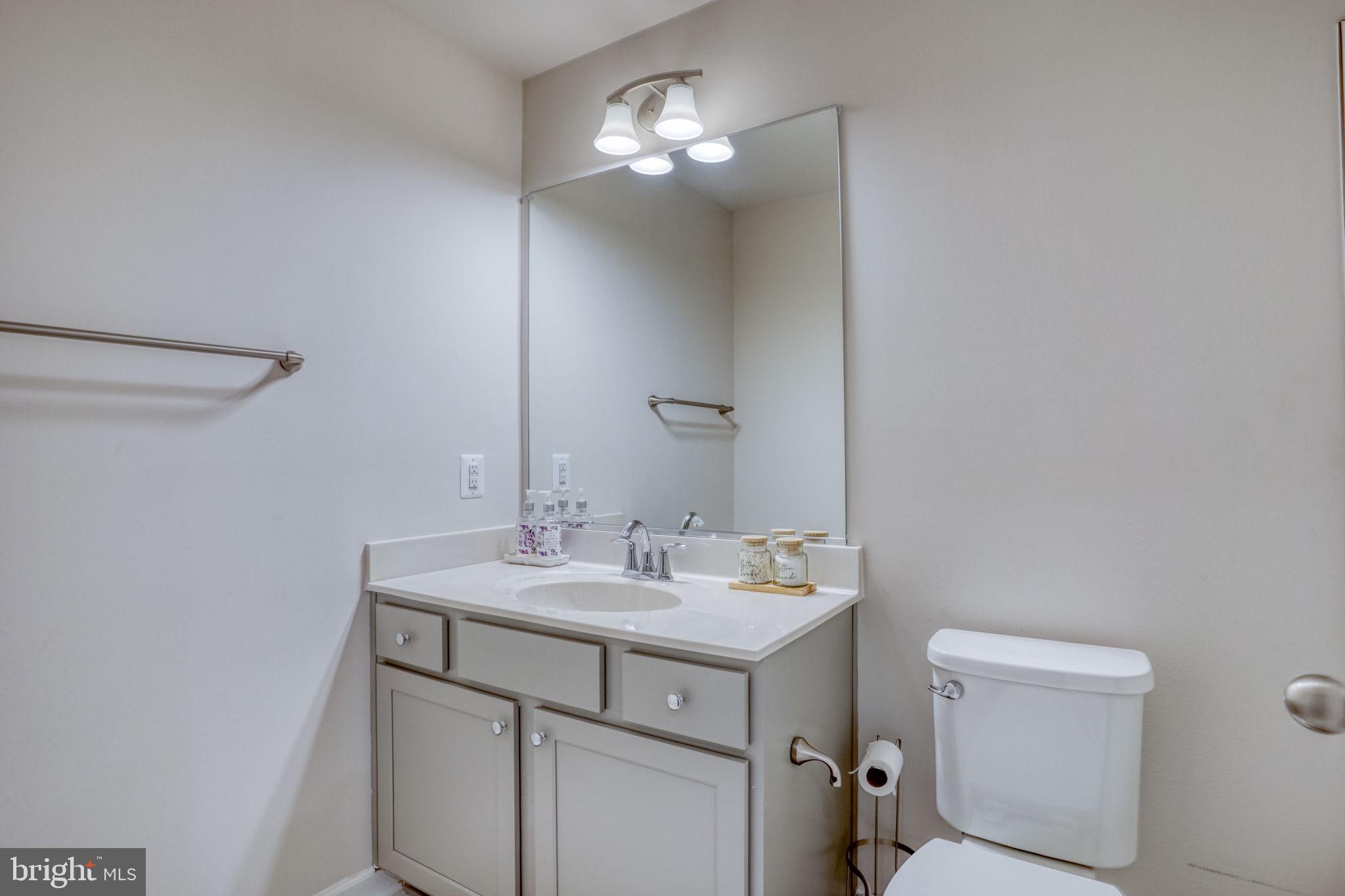 SUMMIT POINTE - Residential