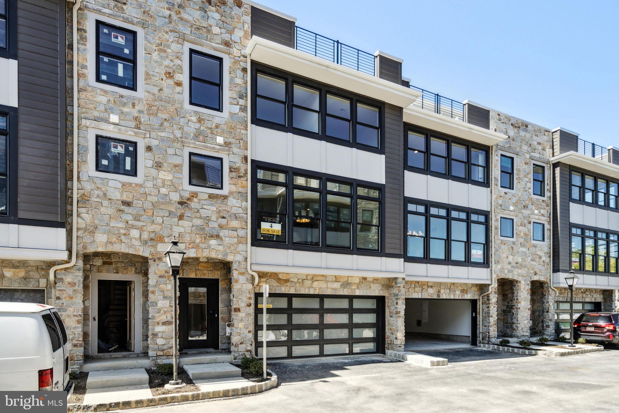 BROWNSTONES AT BERKLEY - Residential