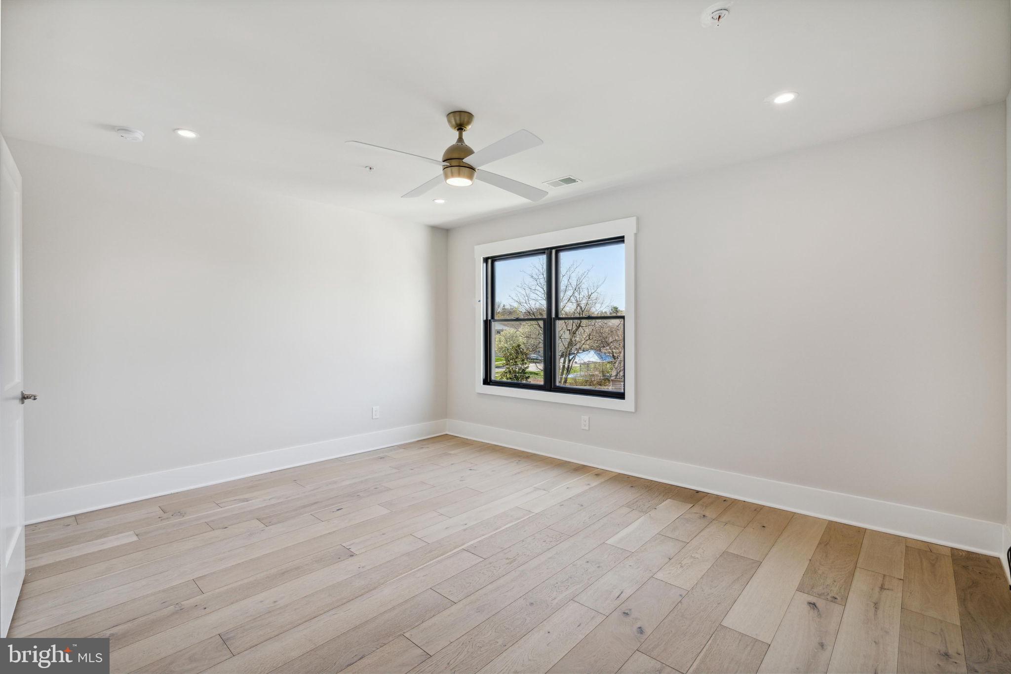 BROWNSTONES AT BERKLEY - Residential