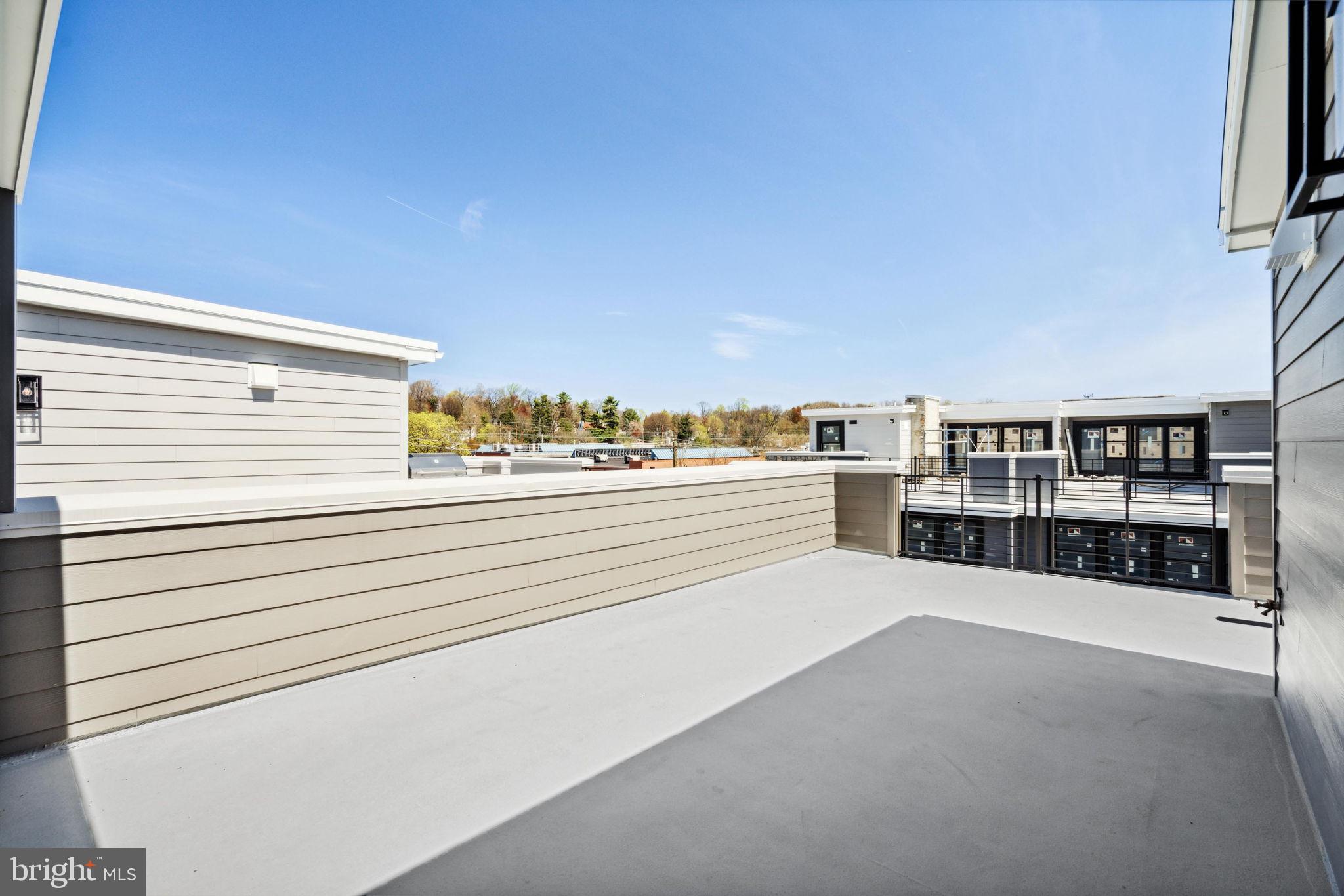 BROWNSTONES AT BERKLEY - Residential