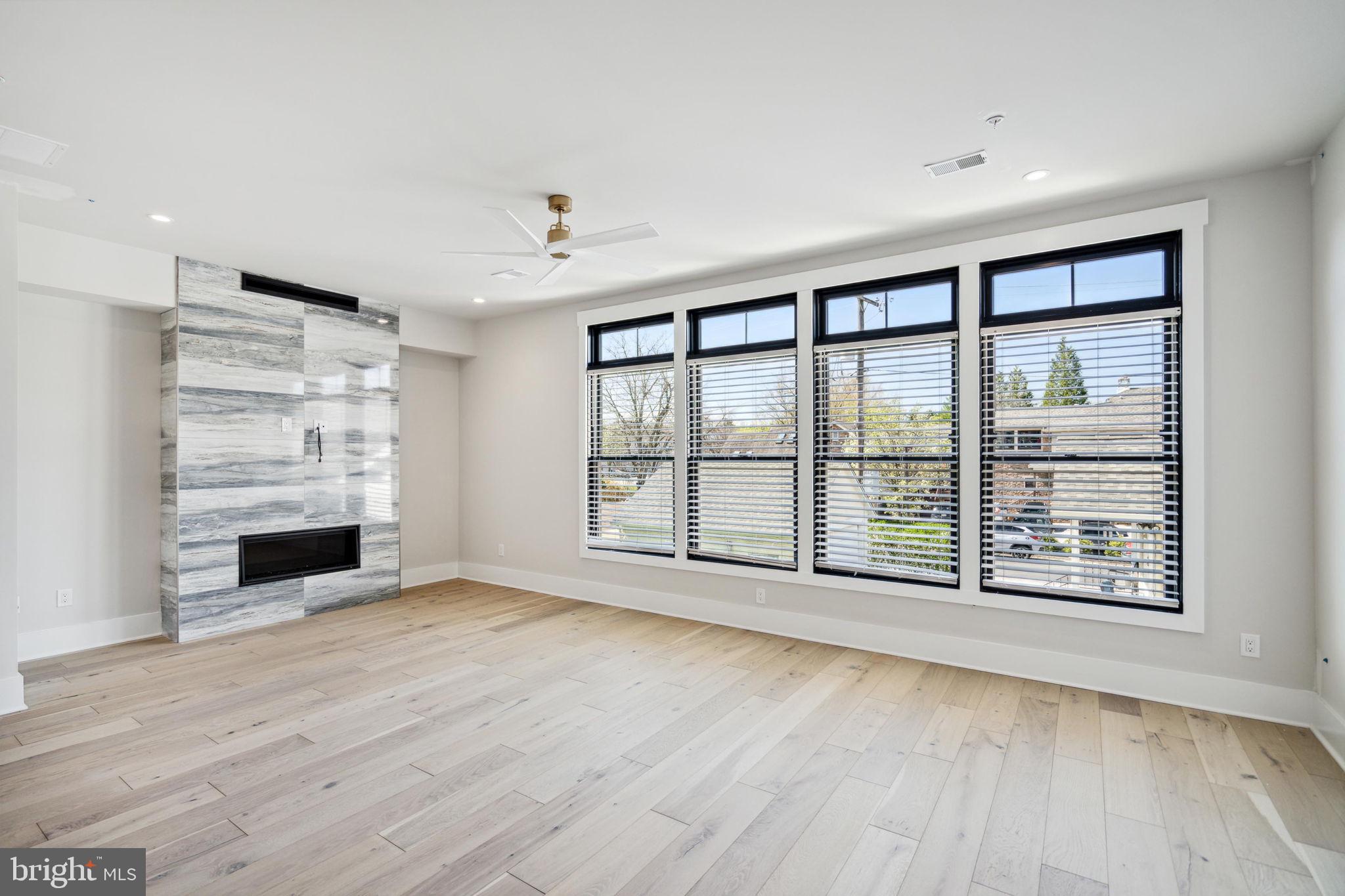 BROWNSTONES AT BERKLEY - Residential