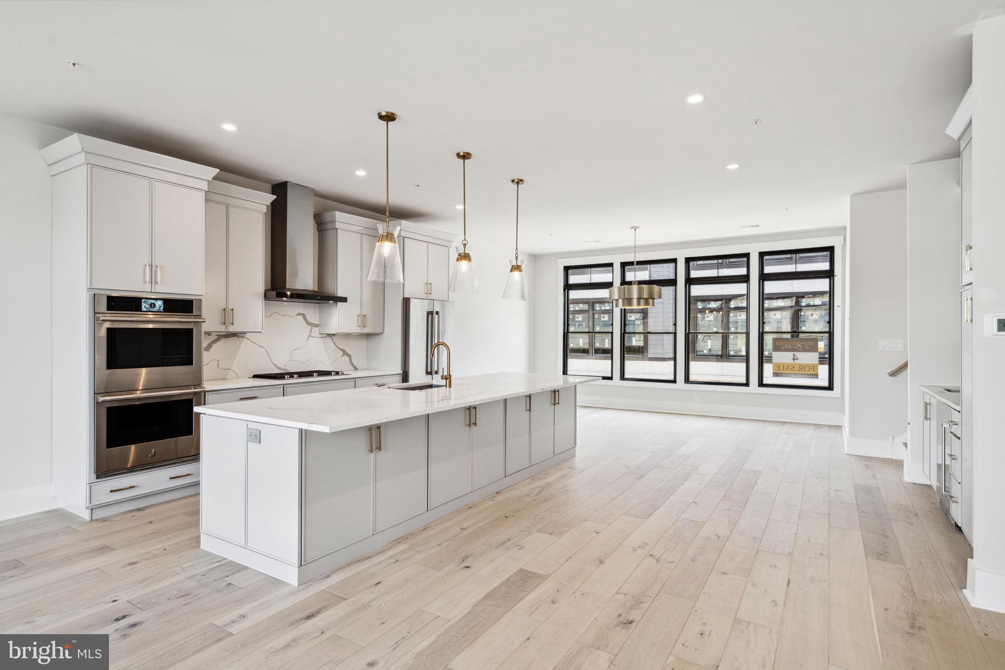 BROWNSTONES AT BERKLEY - Residential