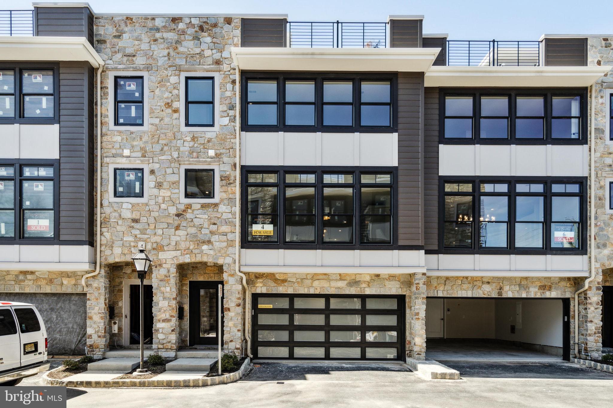 BROWNSTONES AT BERKLEY - Residential