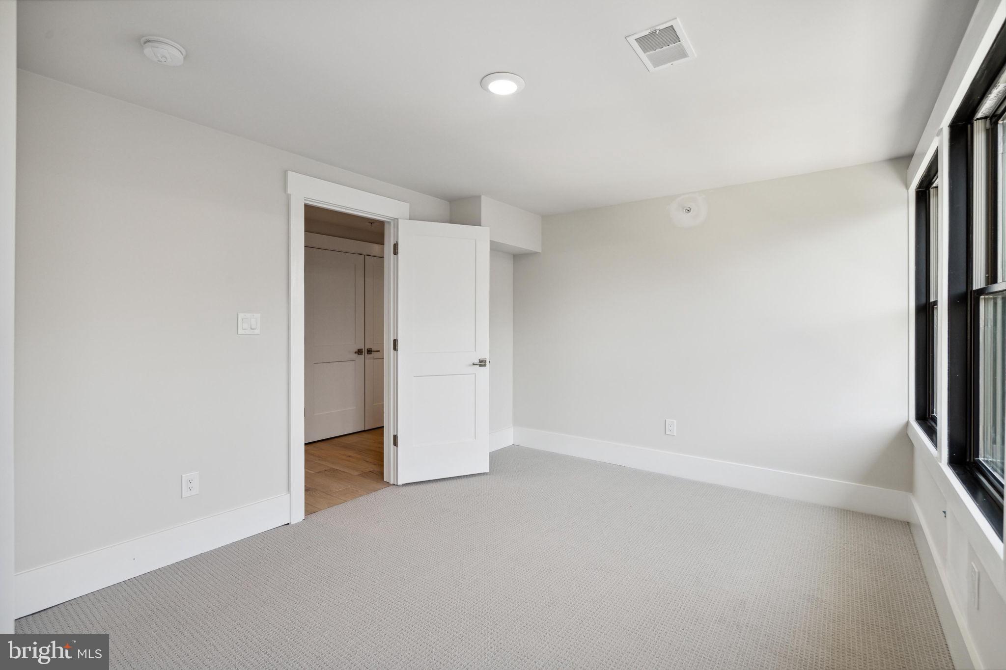 BROWNSTONES AT BERKLEY - Residential