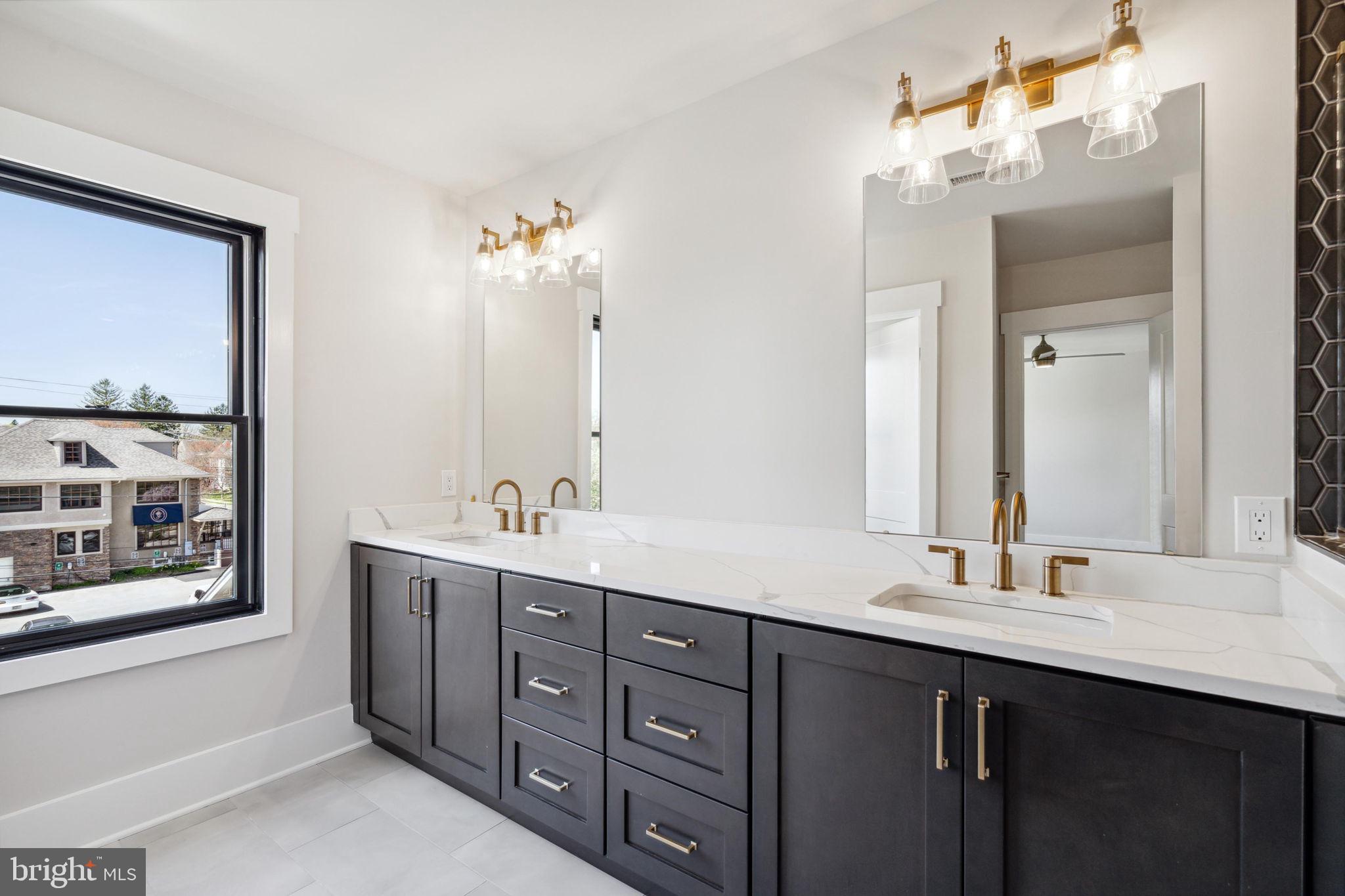 BROWNSTONES AT BERKLEY - Residential