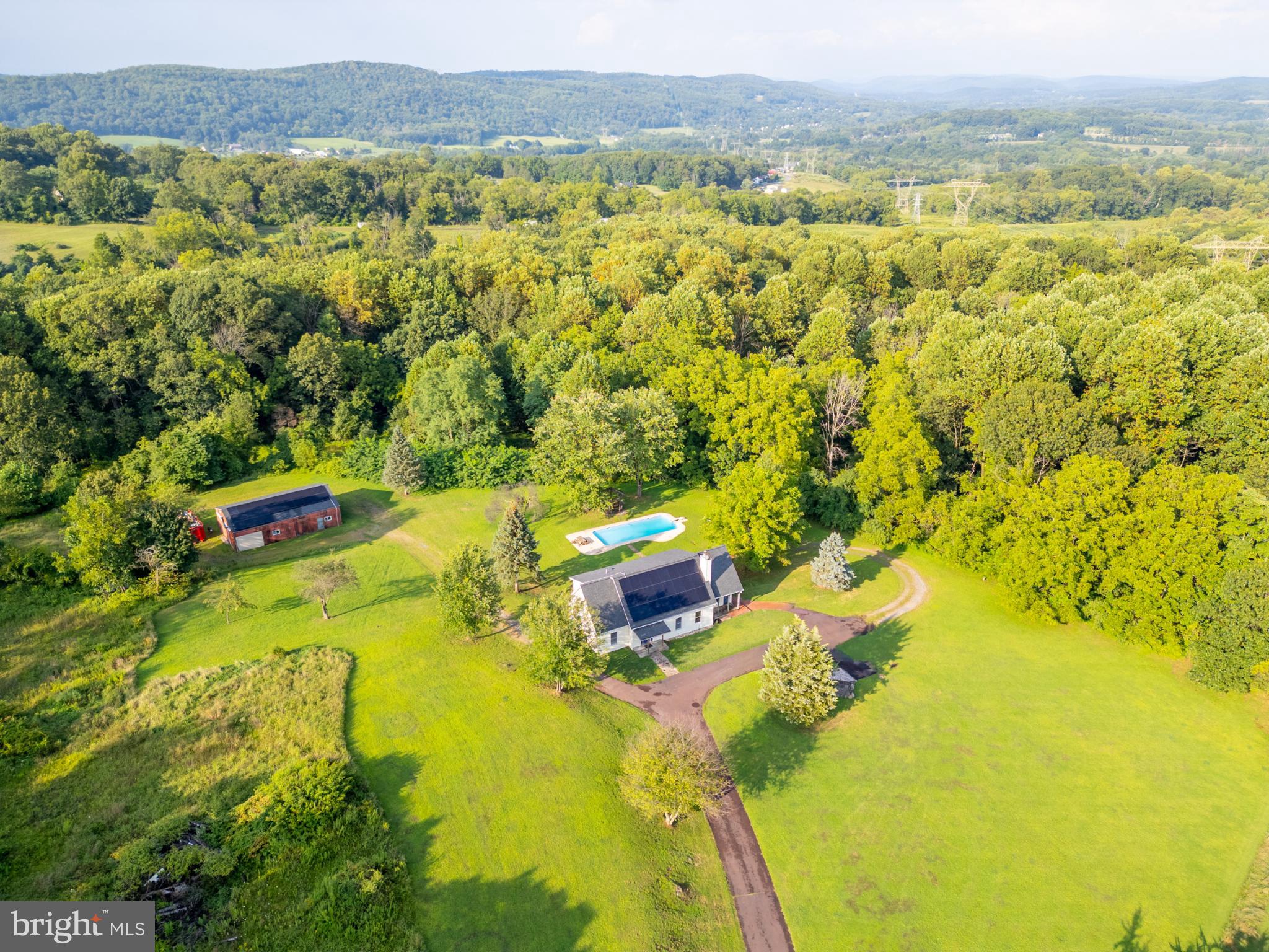1431 PARKLAND ROAD