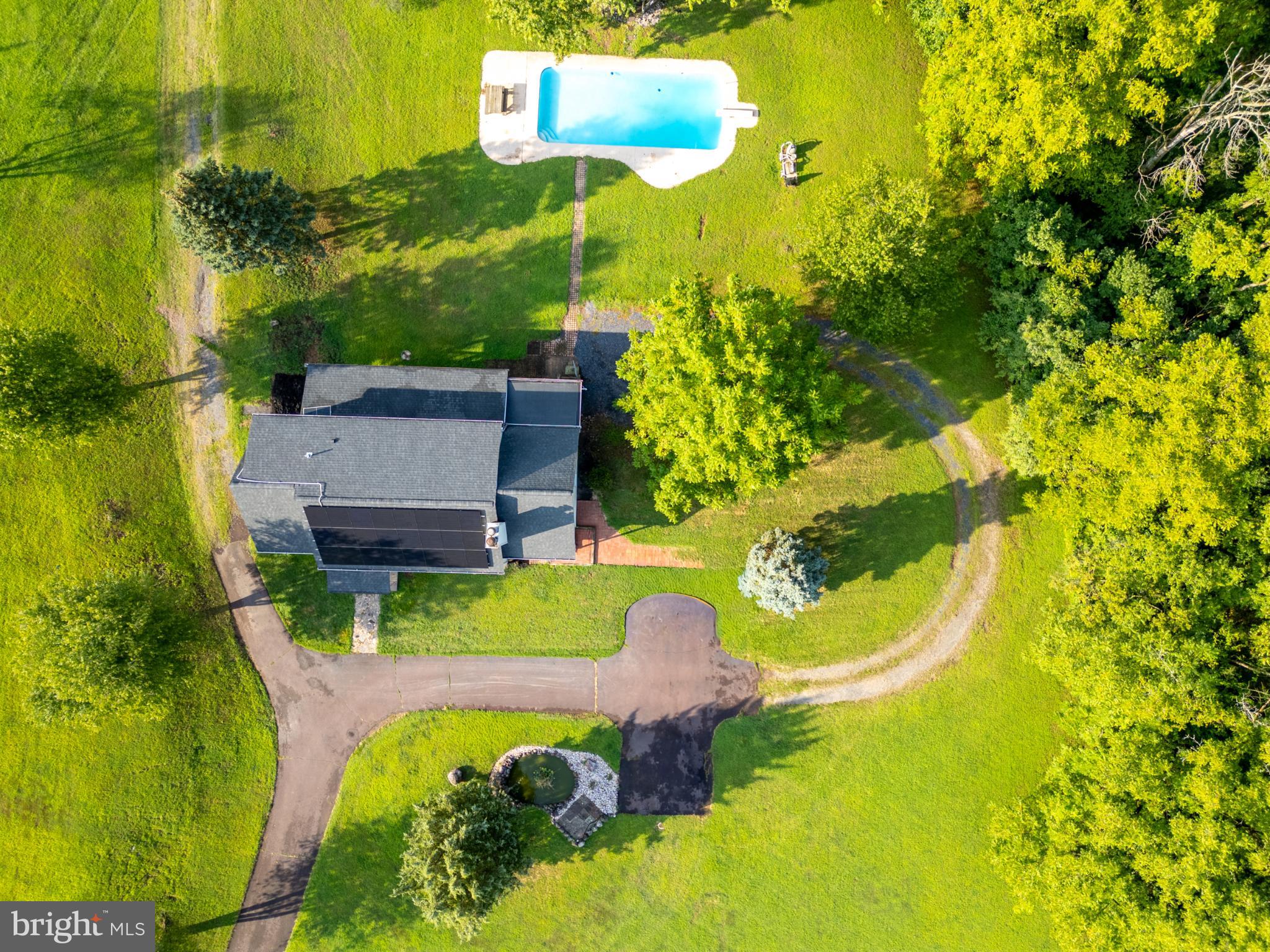 1431 PARKLAND ROAD