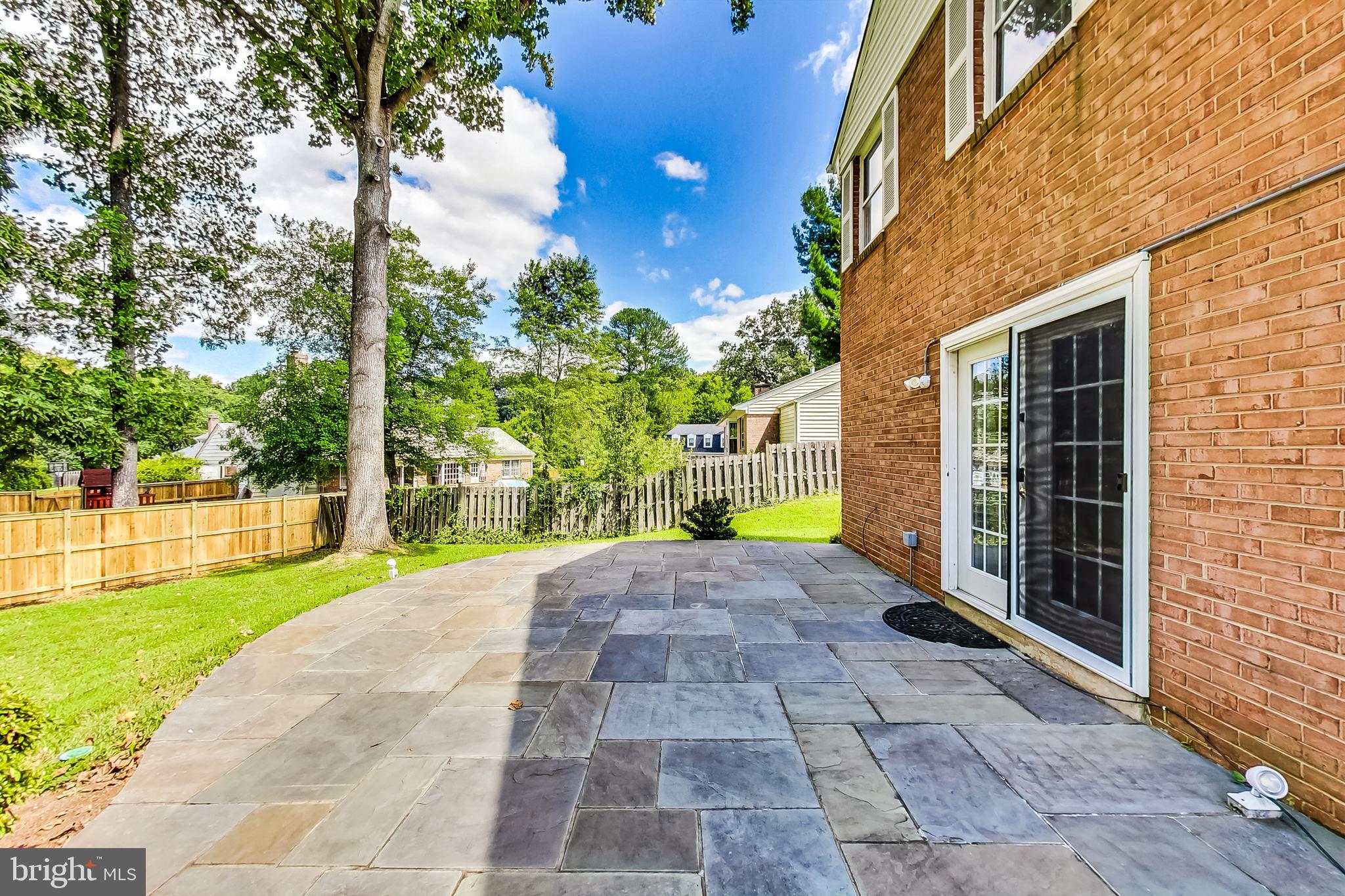 BEVERLY FARMS - Residential Lease