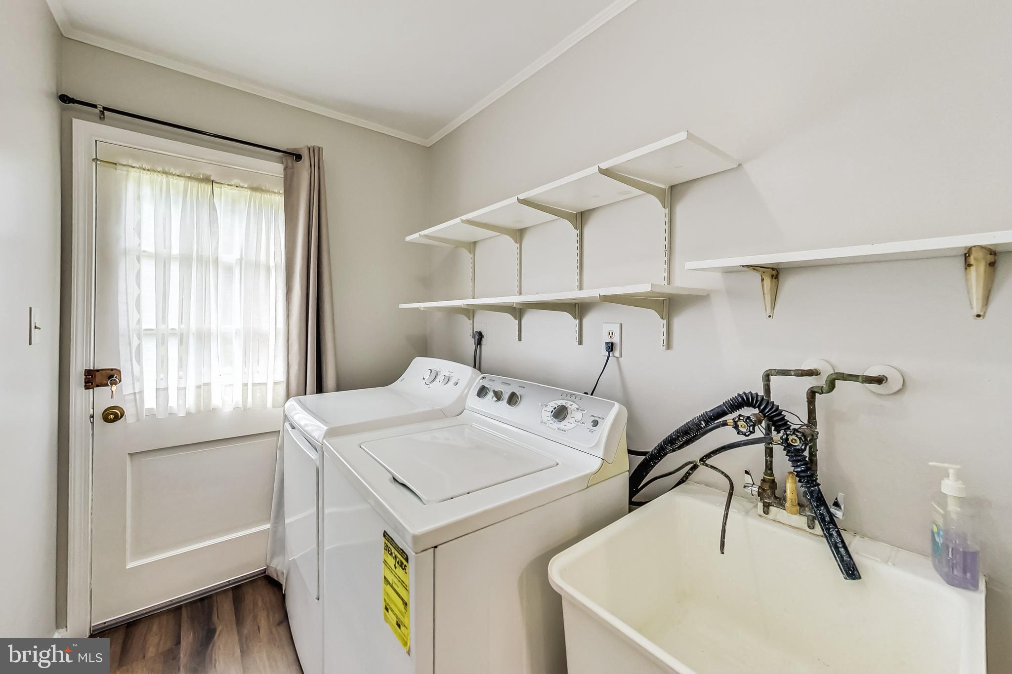 BEVERLY FARMS - Residential Lease