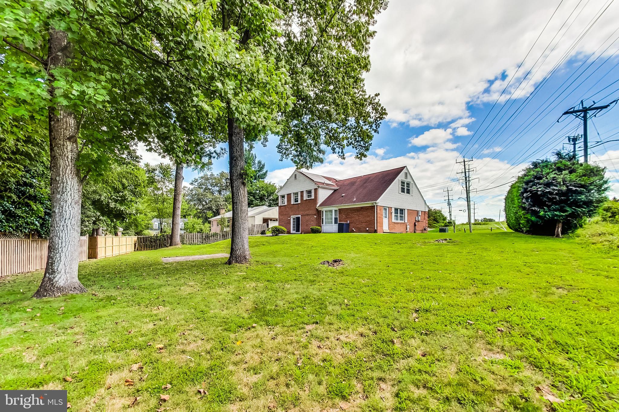 BEVERLY FARMS - Residential Lease