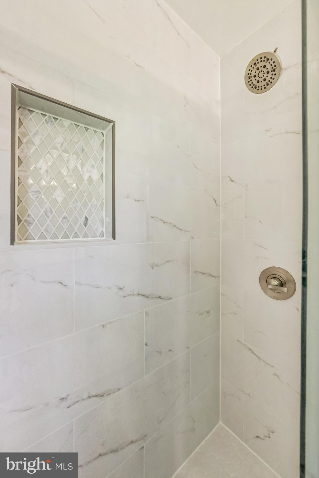 BEVERLY FARMS - Residential Lease