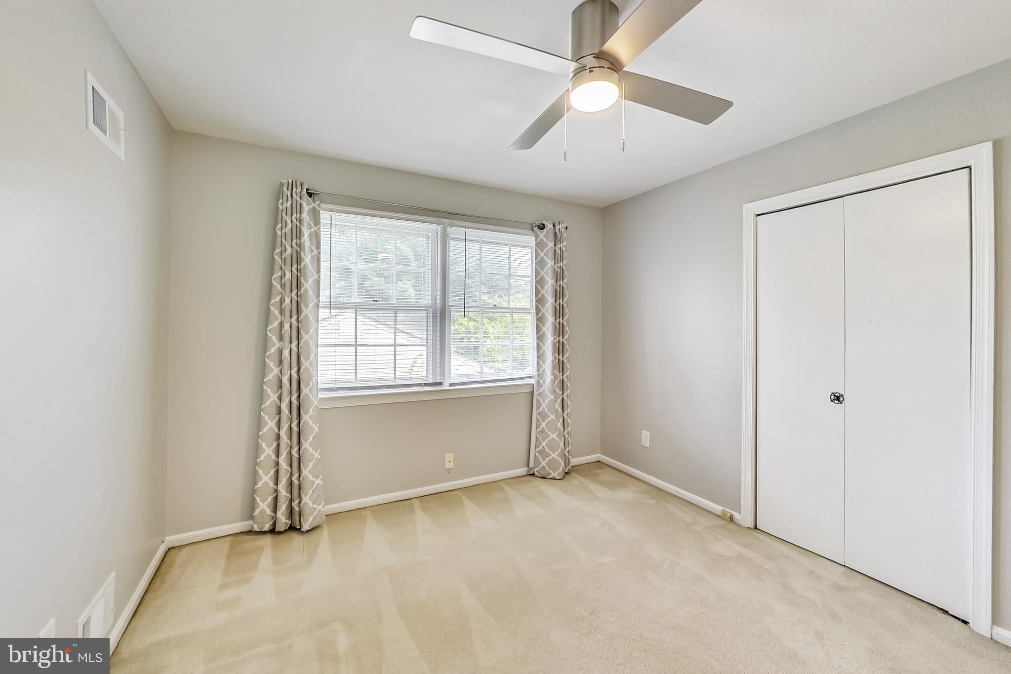 BEVERLY FARMS - Residential Lease