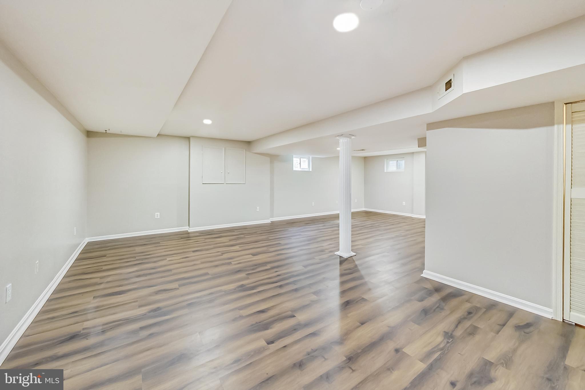 BEVERLY FARMS - Residential Lease