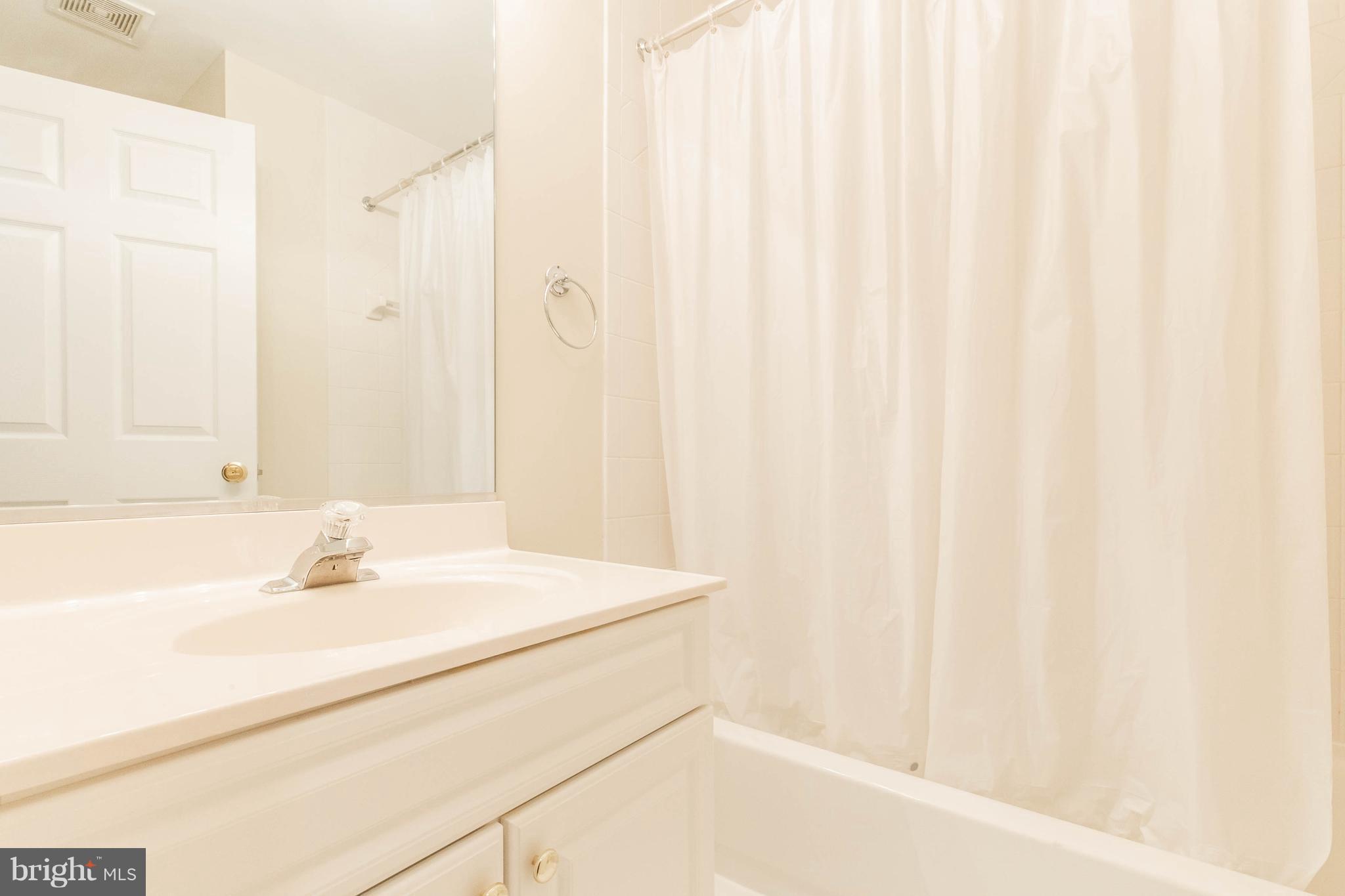 BARRINGTON POINTE CONDOS - Residential