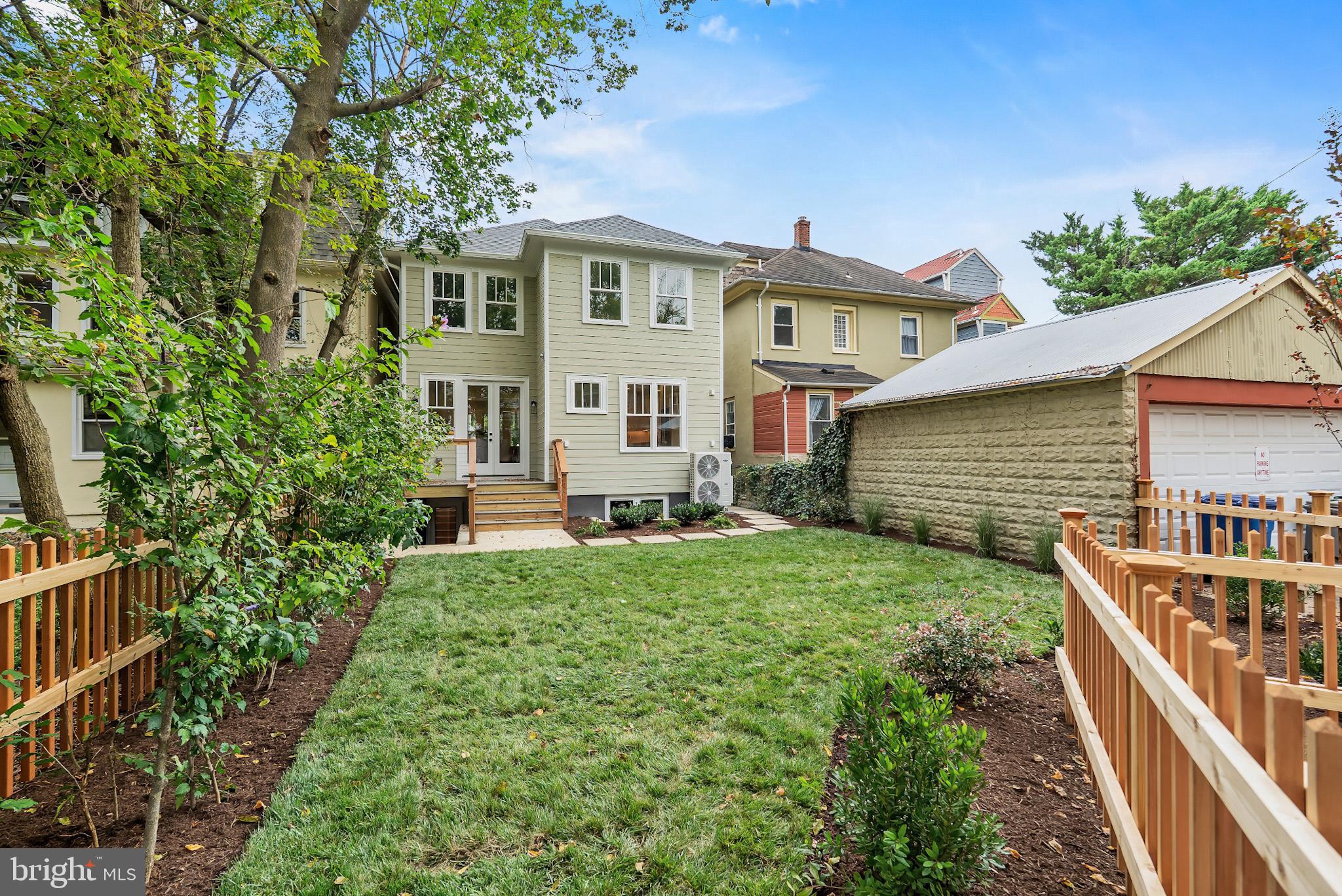 MURRAY HILL - Residential