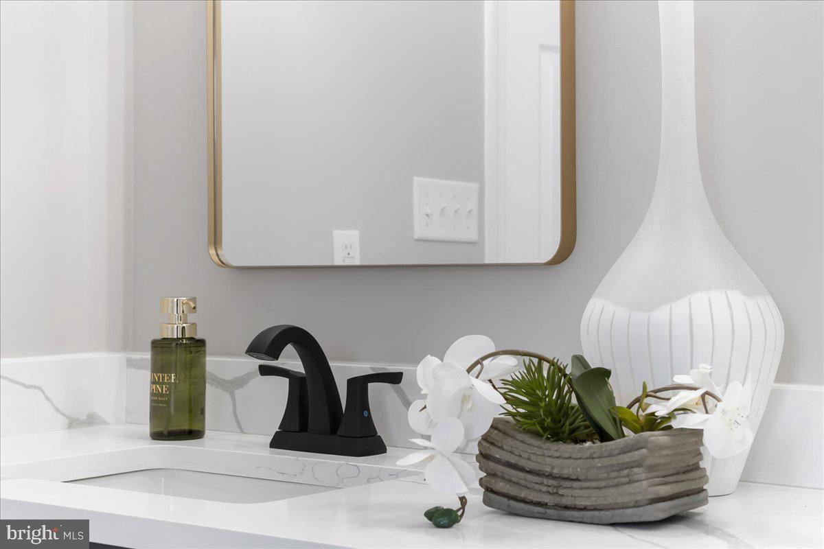 BROOKFIELD ON THE POTOMAC - Residential