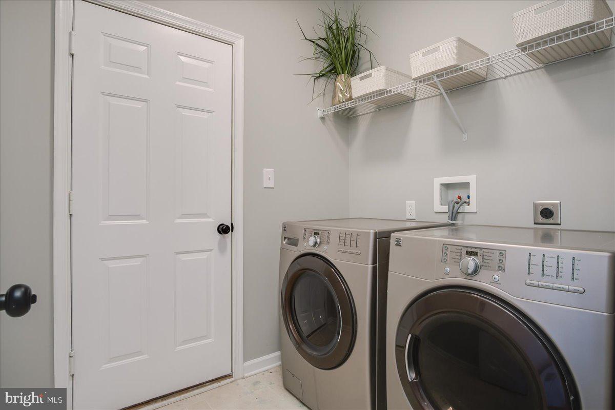 BROOKFIELD ON THE POTOMAC - Residential