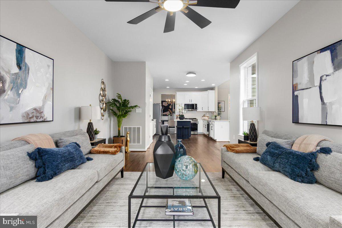 BROOKFIELD ON THE POTOMAC - Residential