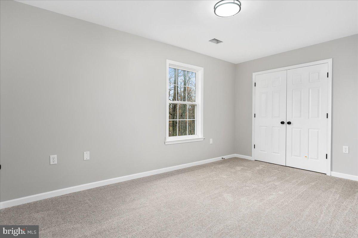 BROOKFIELD ON THE POTOMAC - Residential