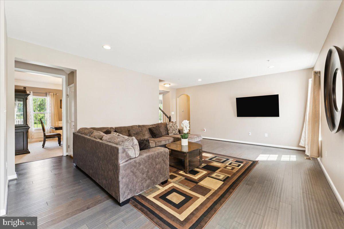 STONEGATE ESTATES - Residential