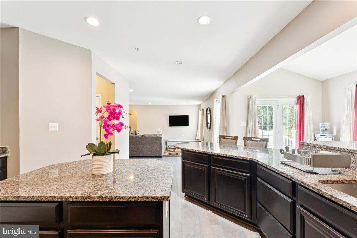 STONEGATE ESTATES - Residential