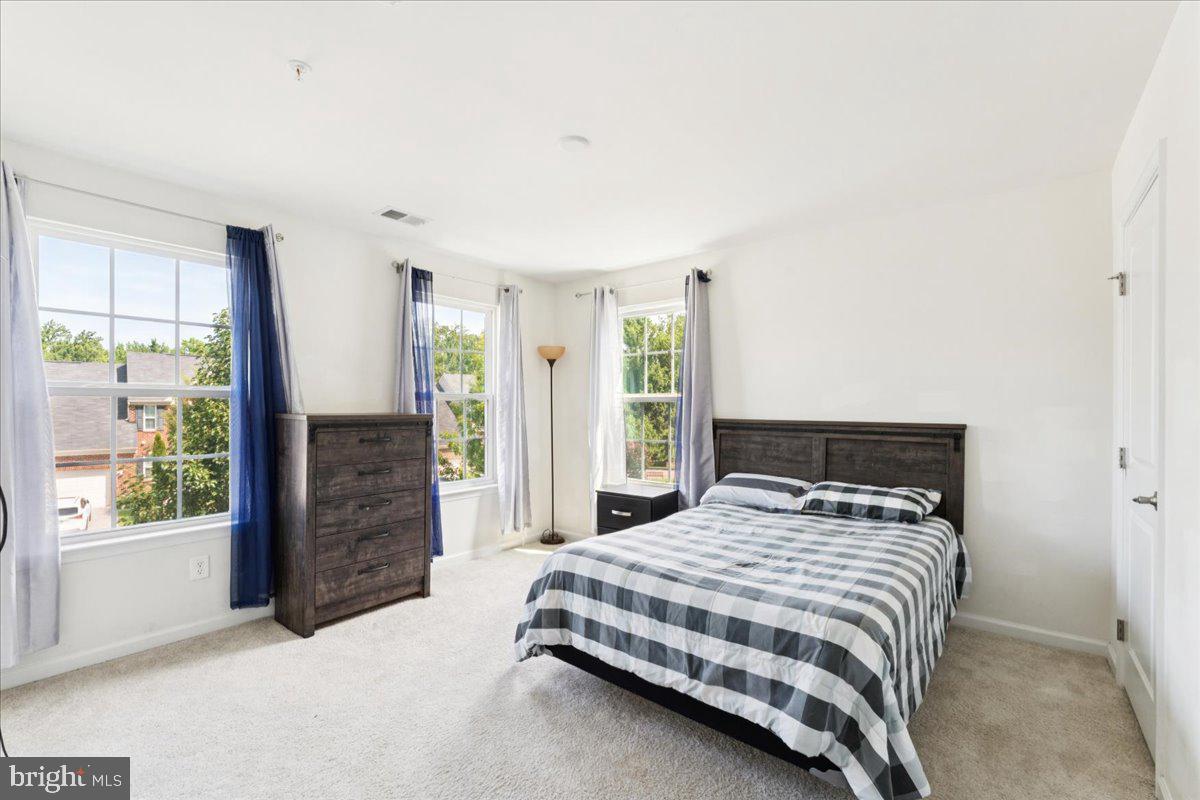 STONEGATE ESTATES - Residential