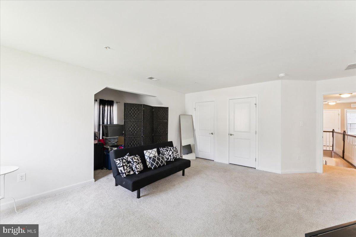 STONEGATE ESTATES - Residential