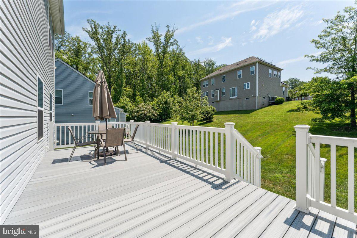 STONEGATE ESTATES - Residential