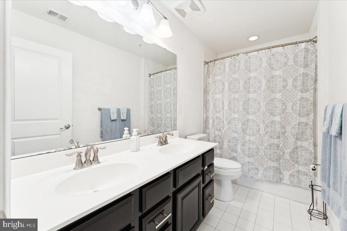 STONEGATE ESTATES - Residential