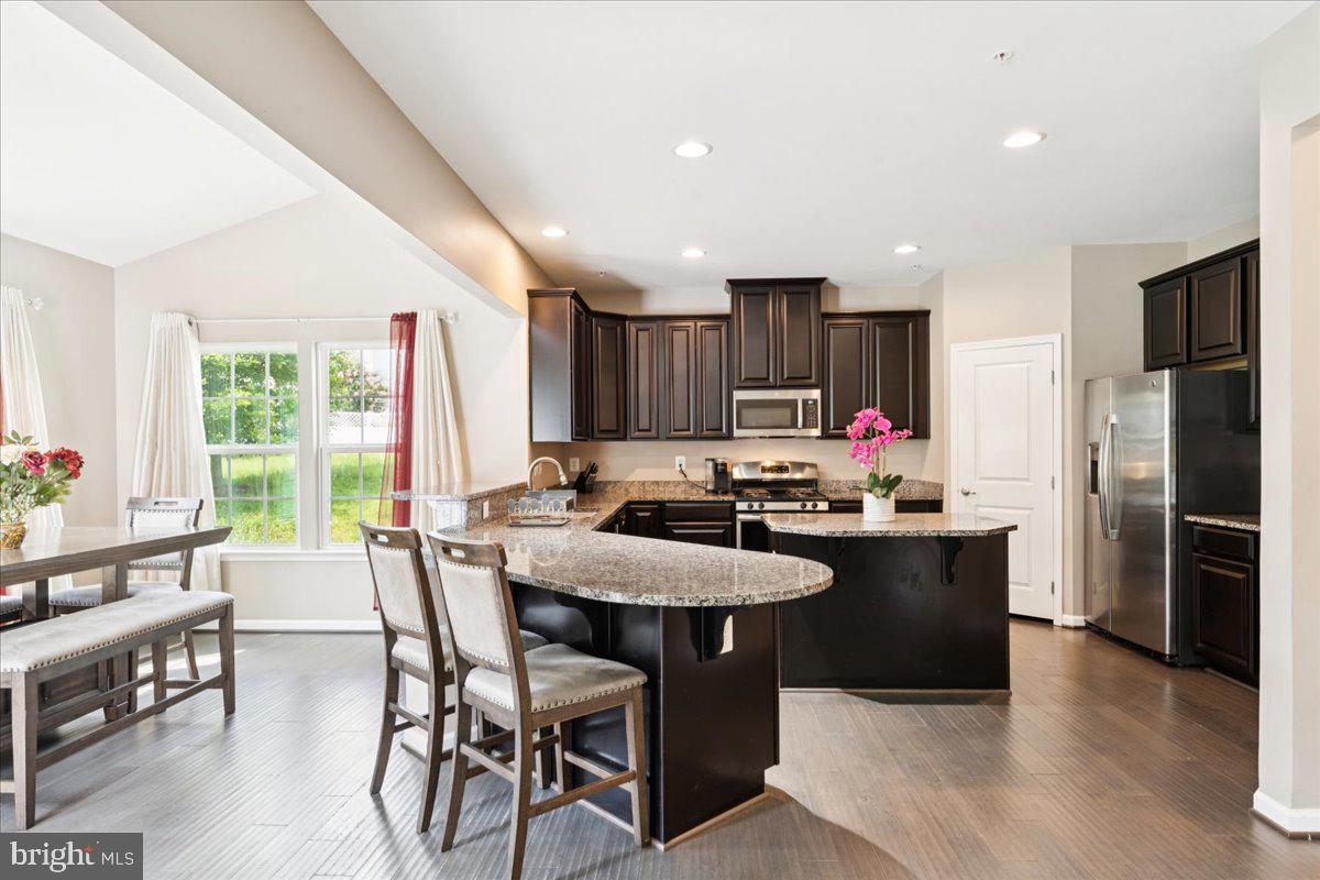 STONEGATE ESTATES - Residential