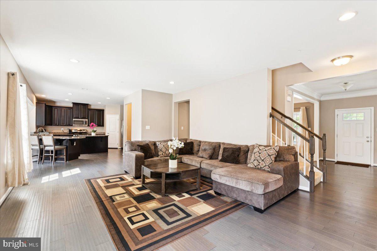 STONEGATE ESTATES - Residential