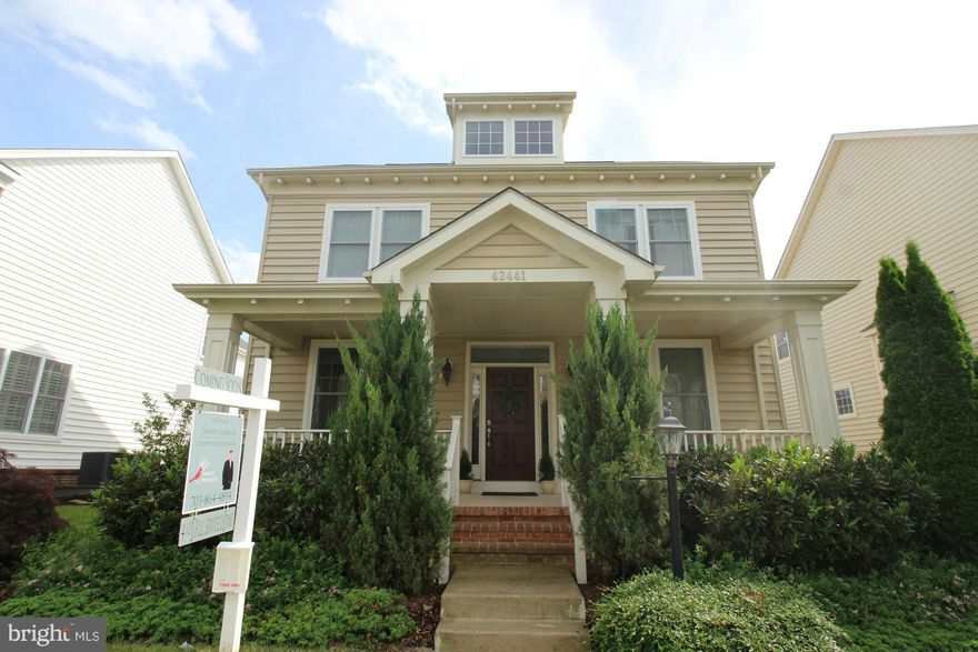 Stunning 5BD, 4.5BA w/ great upgrades! A short walk to everything Brambleton has to offer! Open concept main lvl w/ gleaming wood floors t-out. Ideal KIT w/ granite, double oven wall, center island, backsplash,  b-fast bar, table space. 2 story foyer, formal LR & DR, & fam room w/ gas FP. Fully finished basement w/ BD & upgraded full BA, wet bar, storage & theater projector. Private composite deck