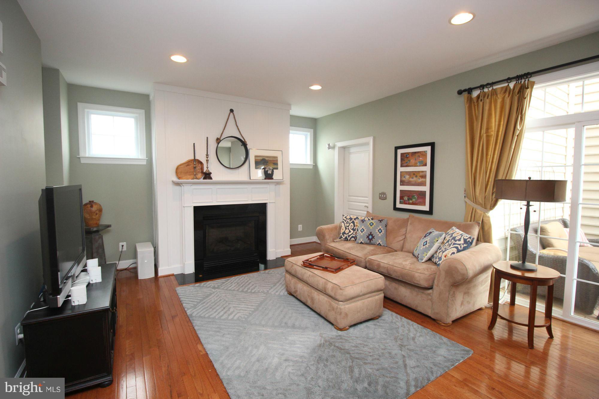 BRAMBLETON LANDBAY 2 - Residential Lease