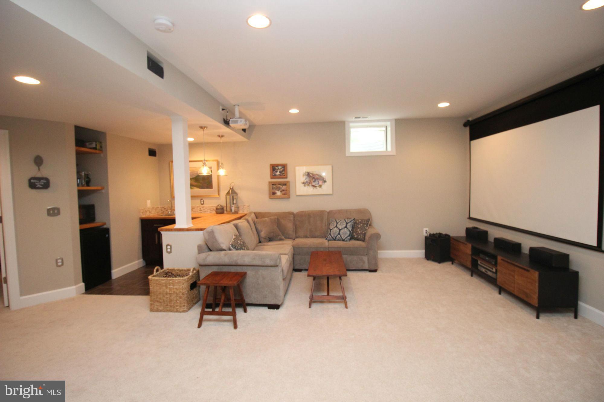 BRAMBLETON LANDBAY 2 - Residential Lease