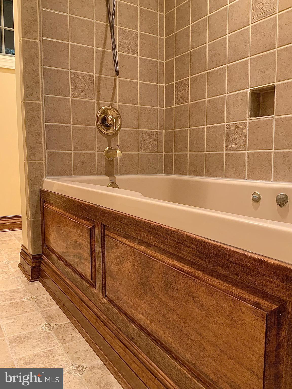 COULBOURNE WOODS - Residential