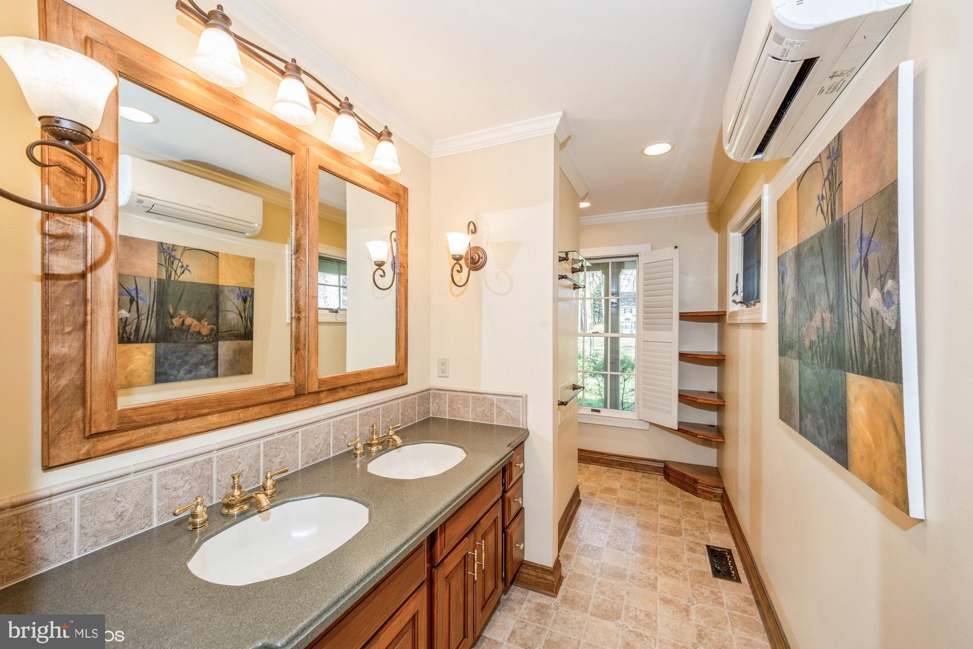 COULBOURNE WOODS - Residential