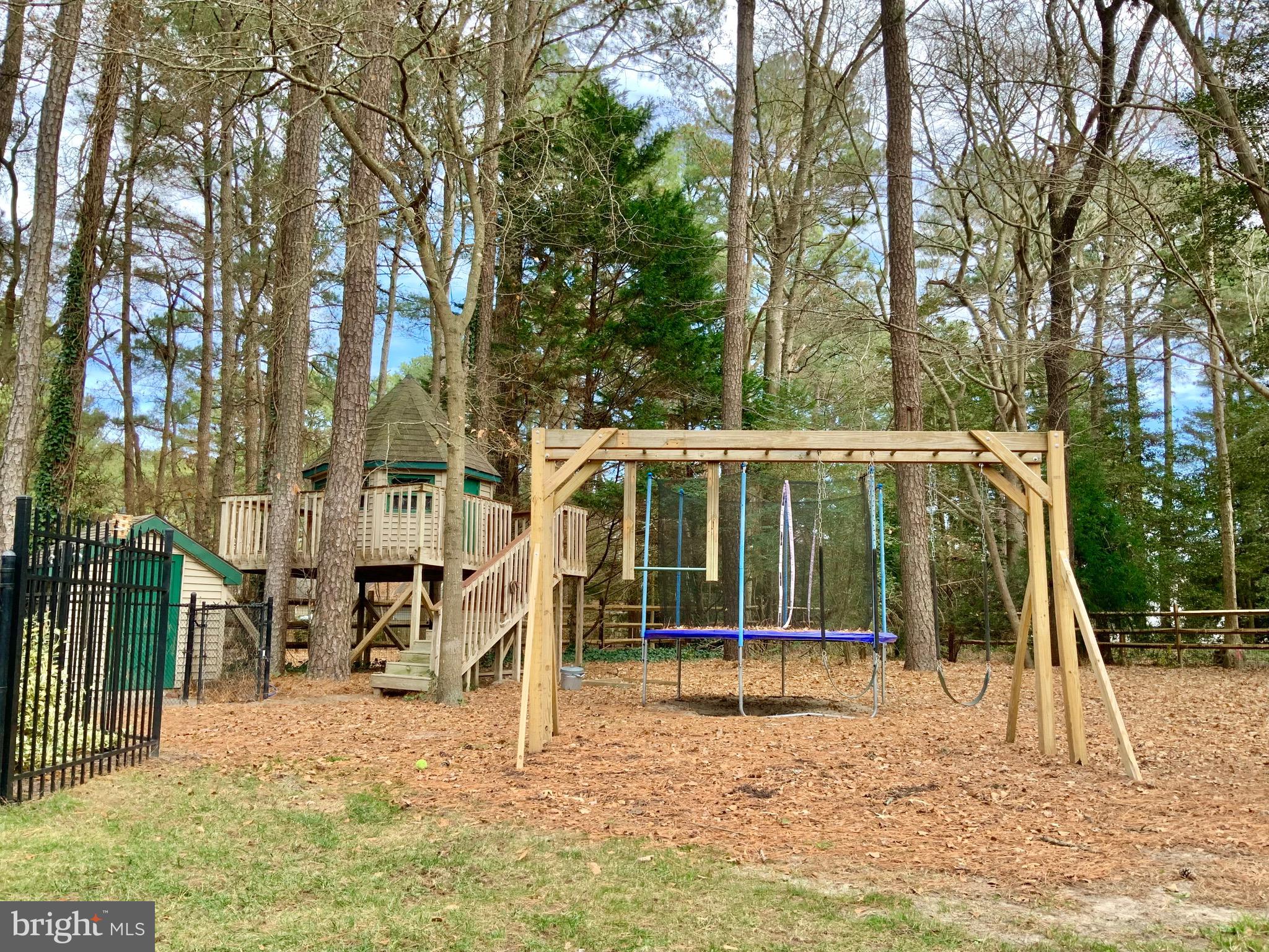 COULBOURNE WOODS - Residential