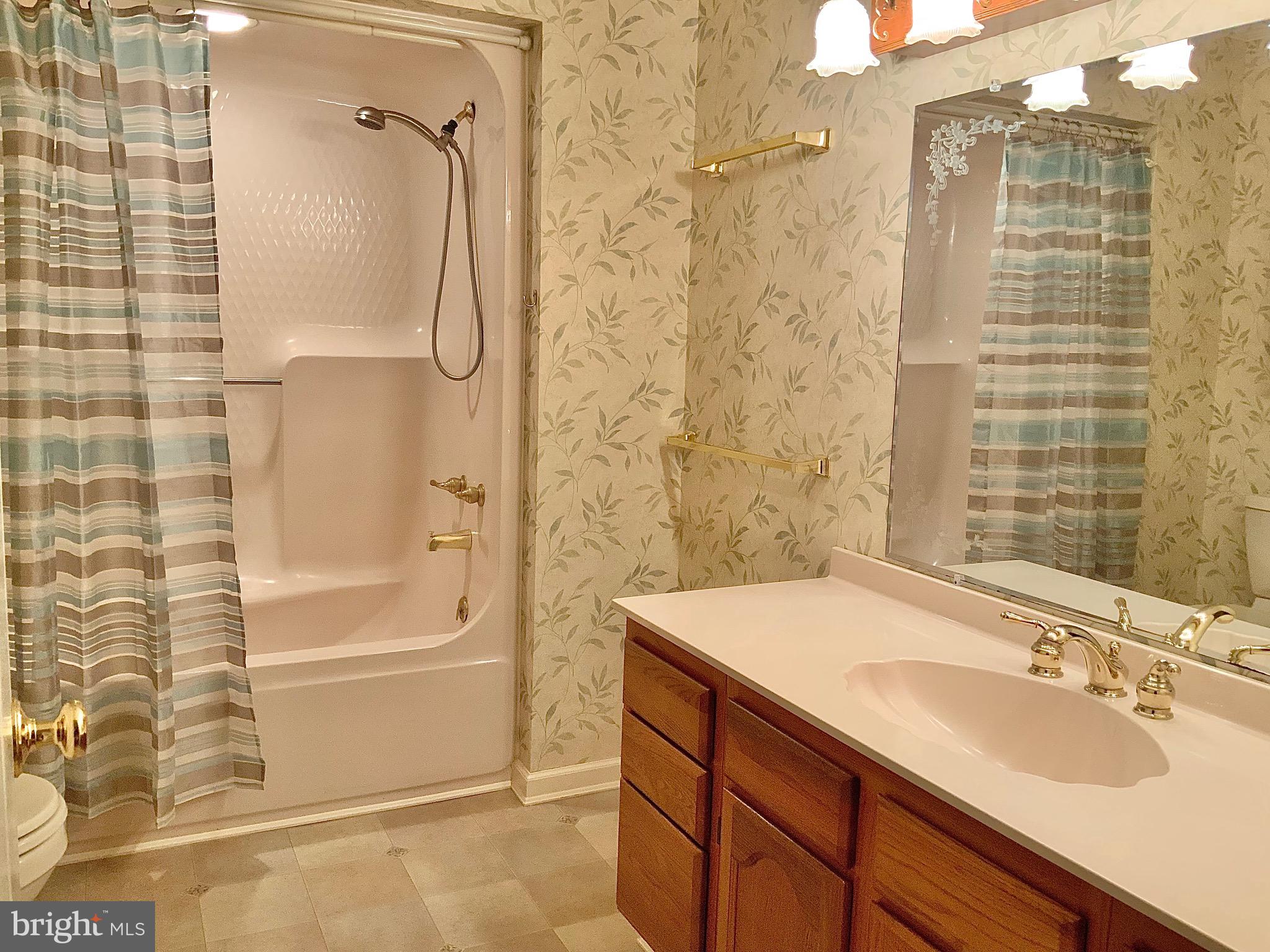 COULBOURNE WOODS - Residential