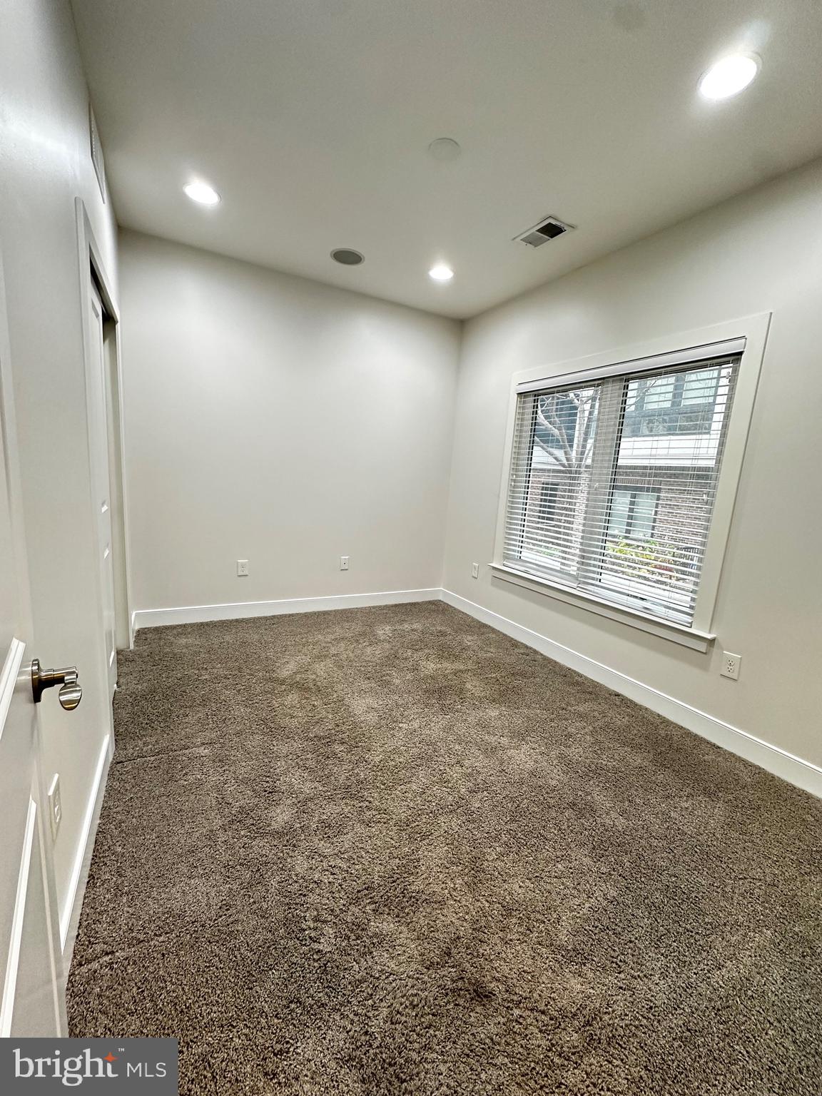 CAMERON PARK - Residential Lease