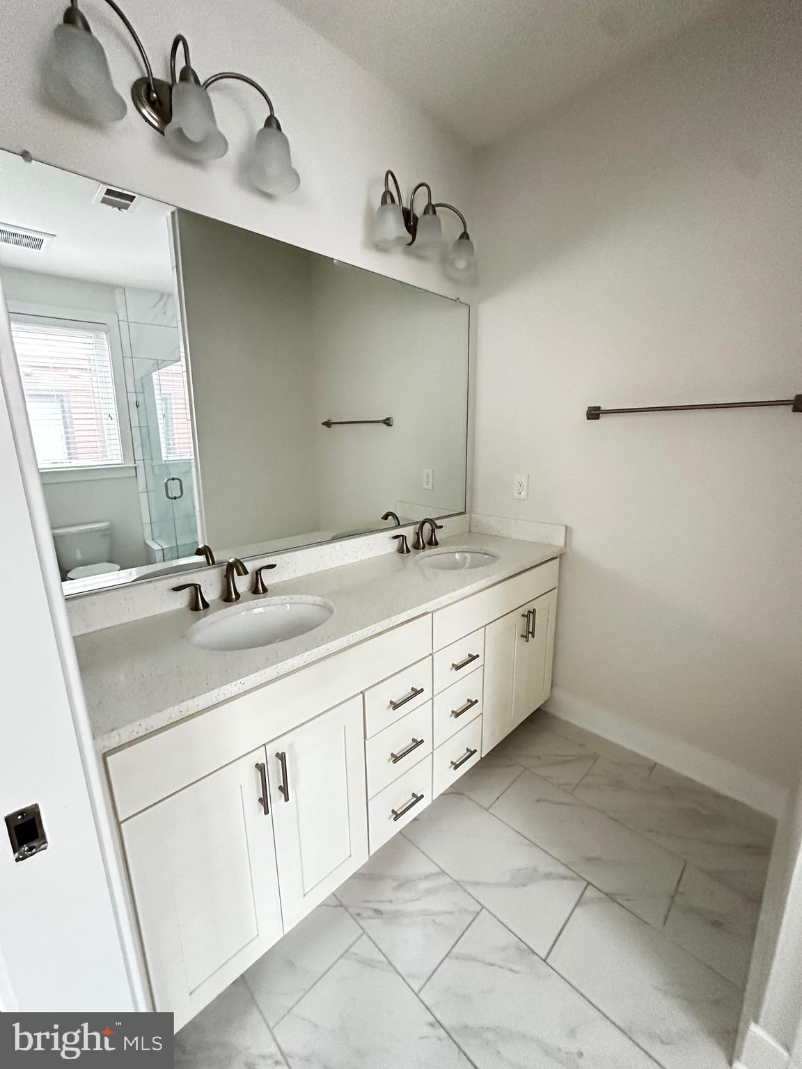 CAMERON PARK - Residential Lease