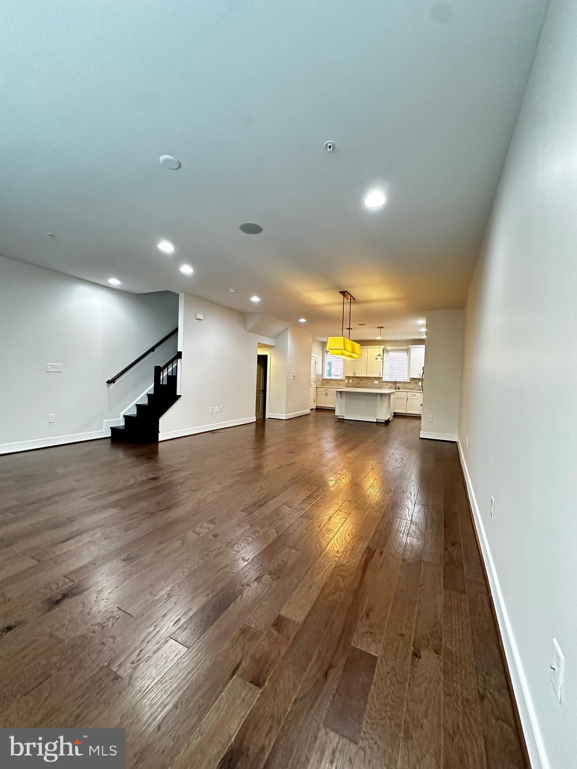 CAMERON PARK - Residential Lease