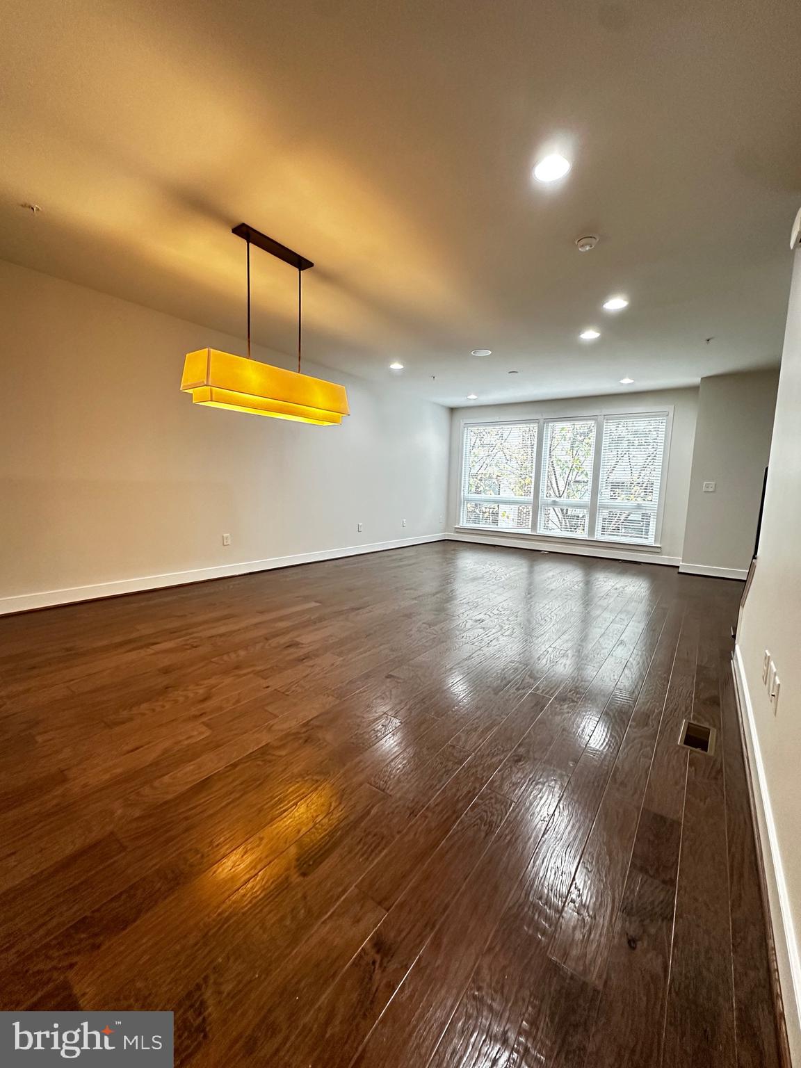 CAMERON PARK - Residential Lease