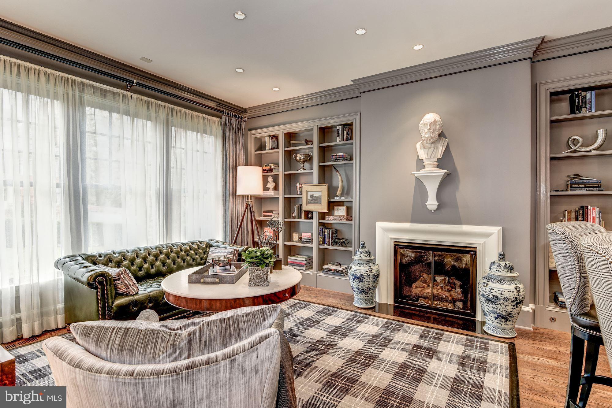 PHILLIPS PARK - Residential