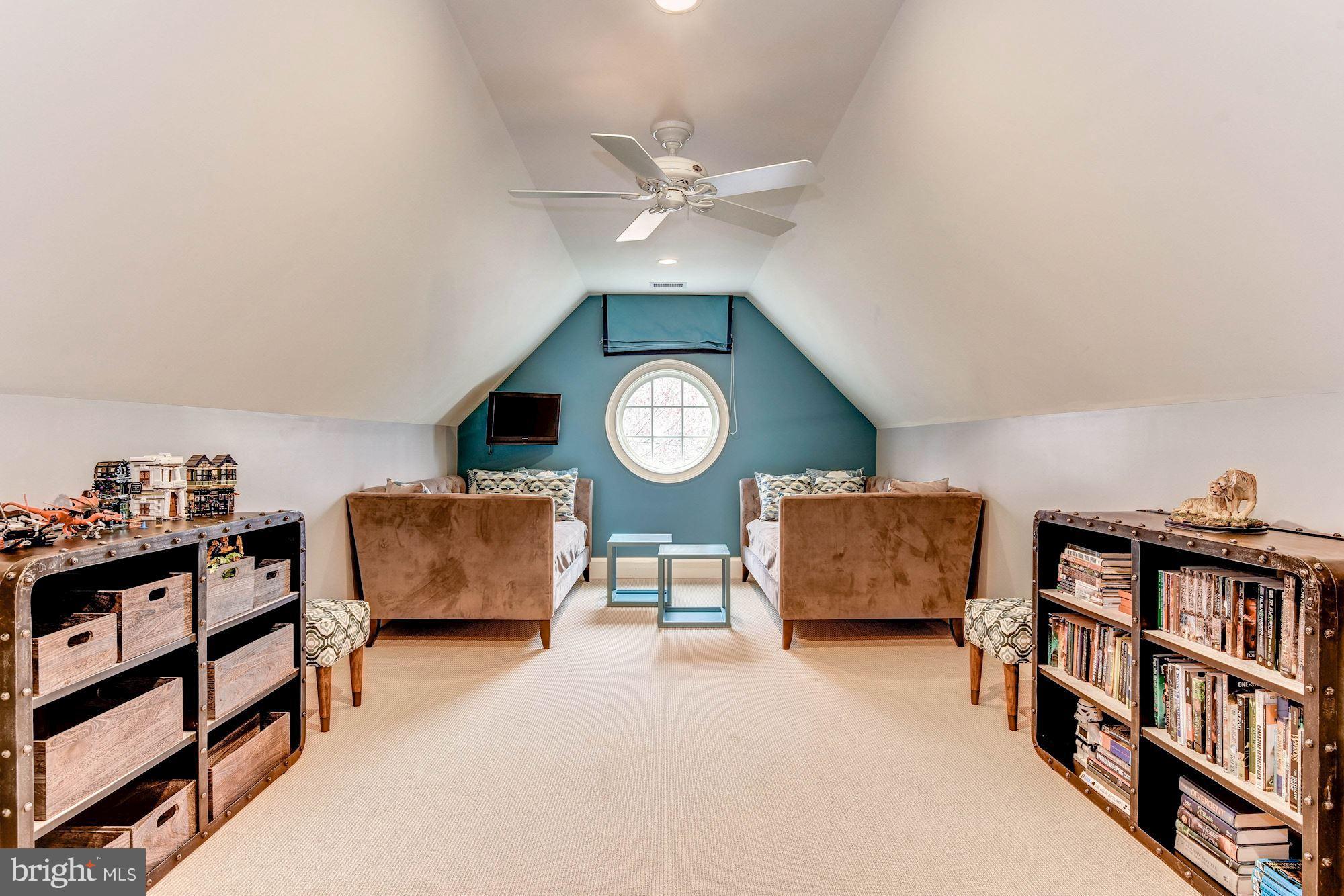 PHILLIPS PARK - Residential
