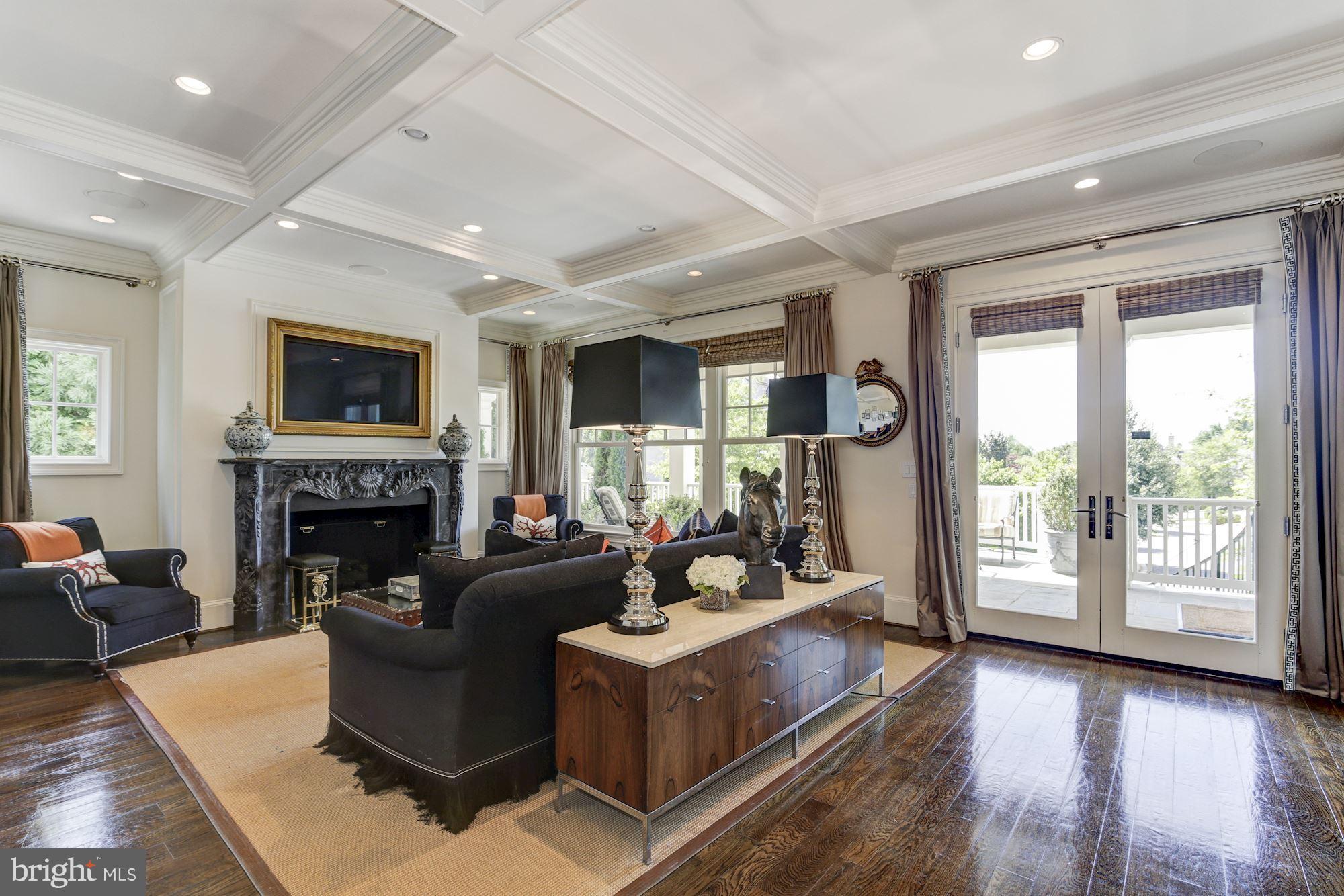 PHILLIPS PARK - Residential