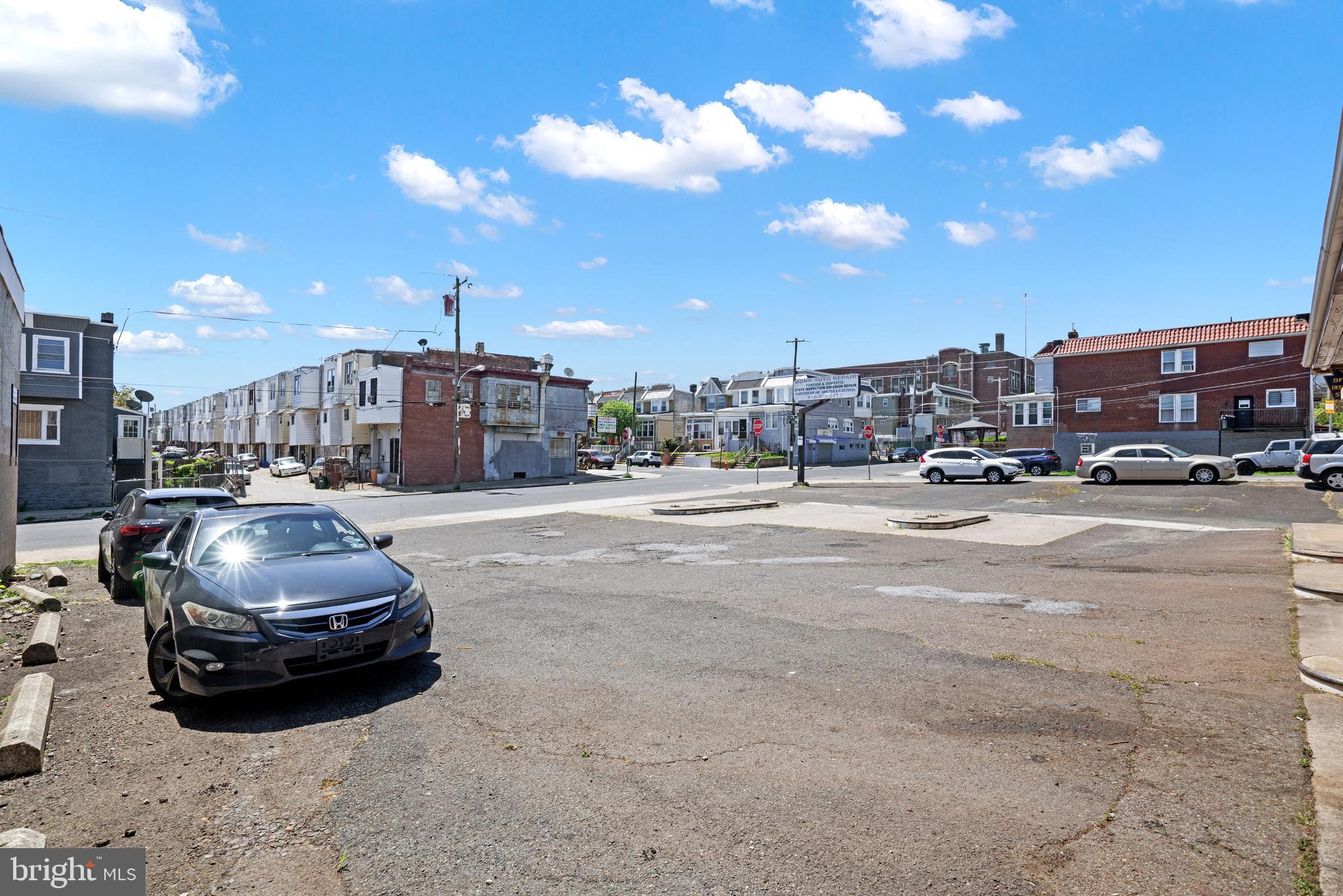 OLNEY - Commercial Sale