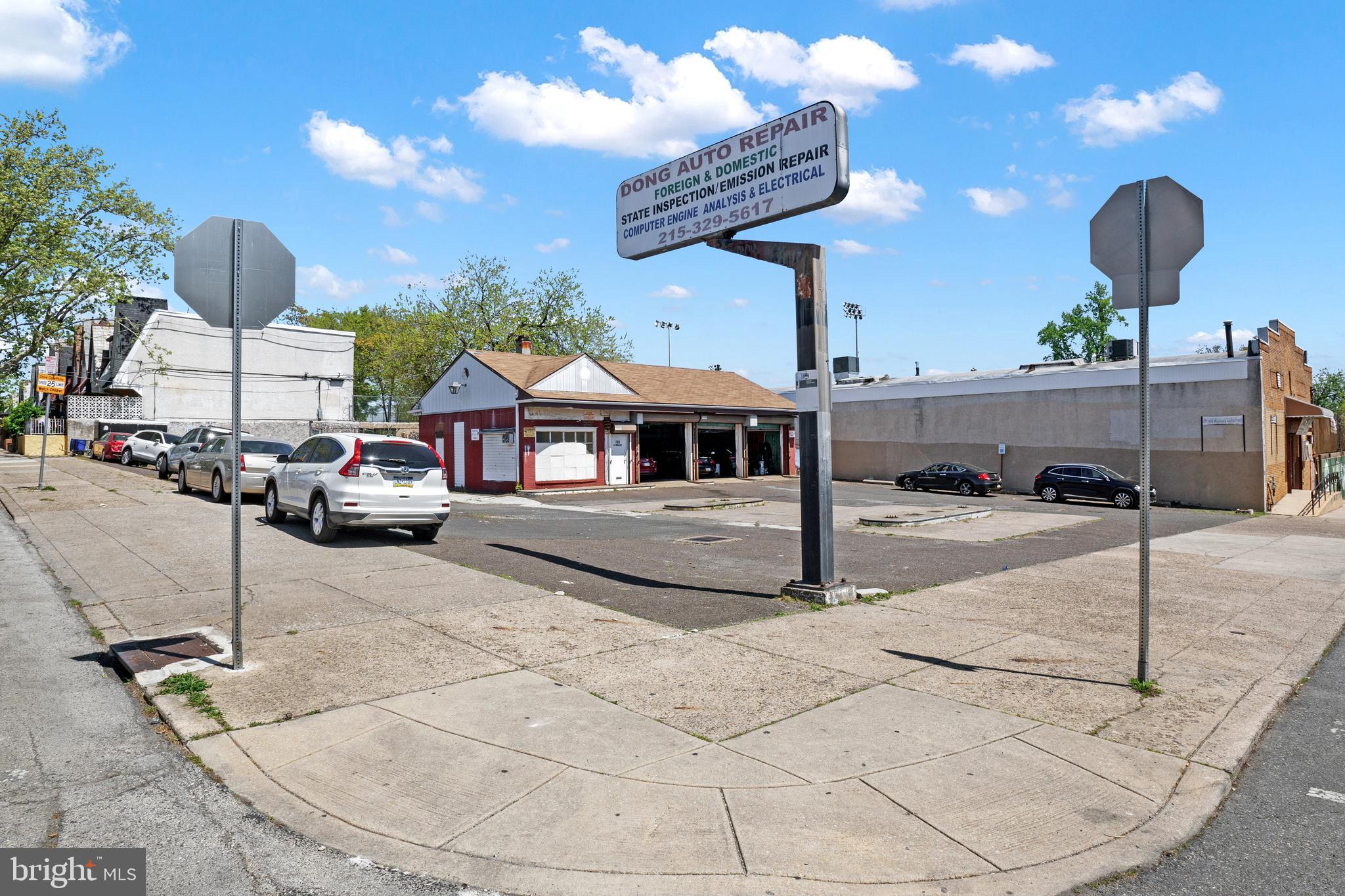 OLNEY - Commercial Sale