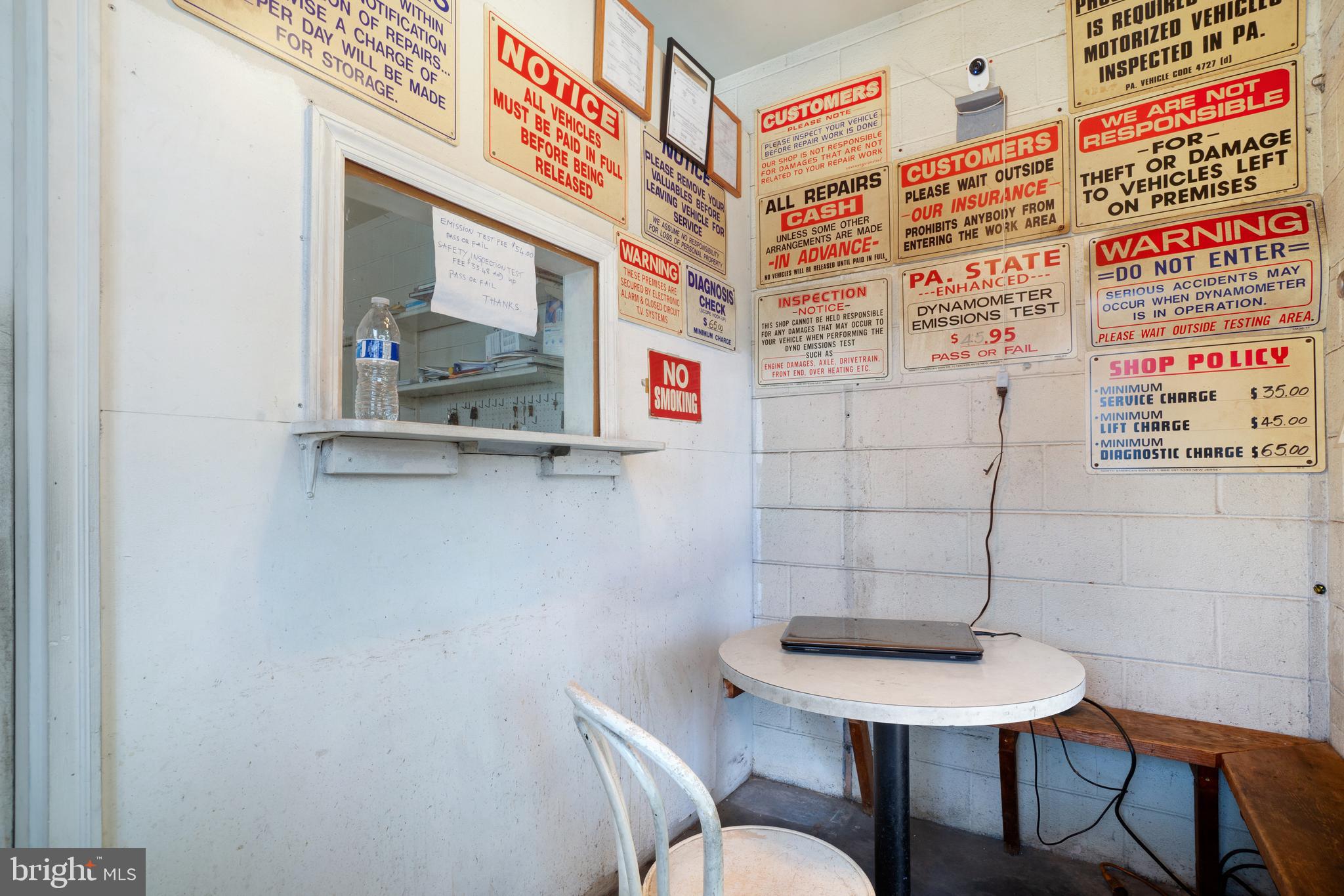 OLNEY - Commercial Sale